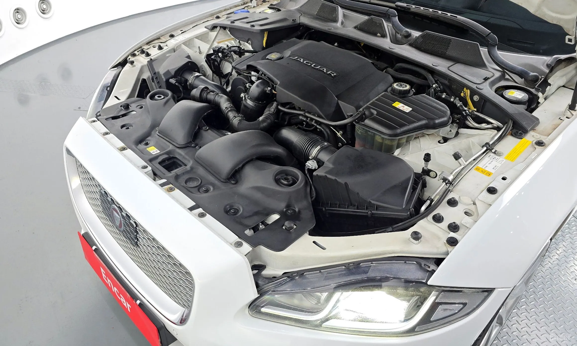 Jaguar All New XJ превью 6