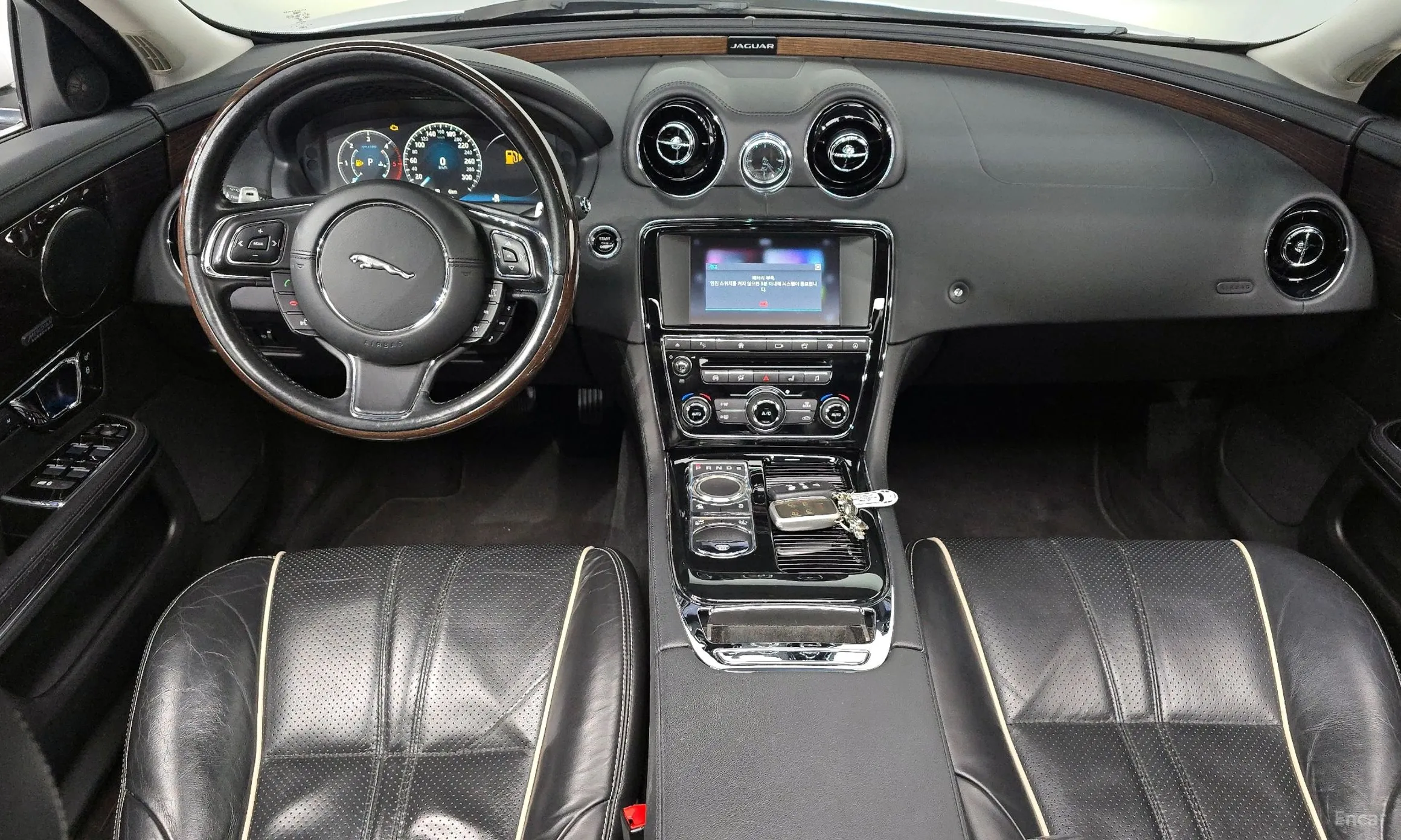 Jaguar All New XJ превью 7