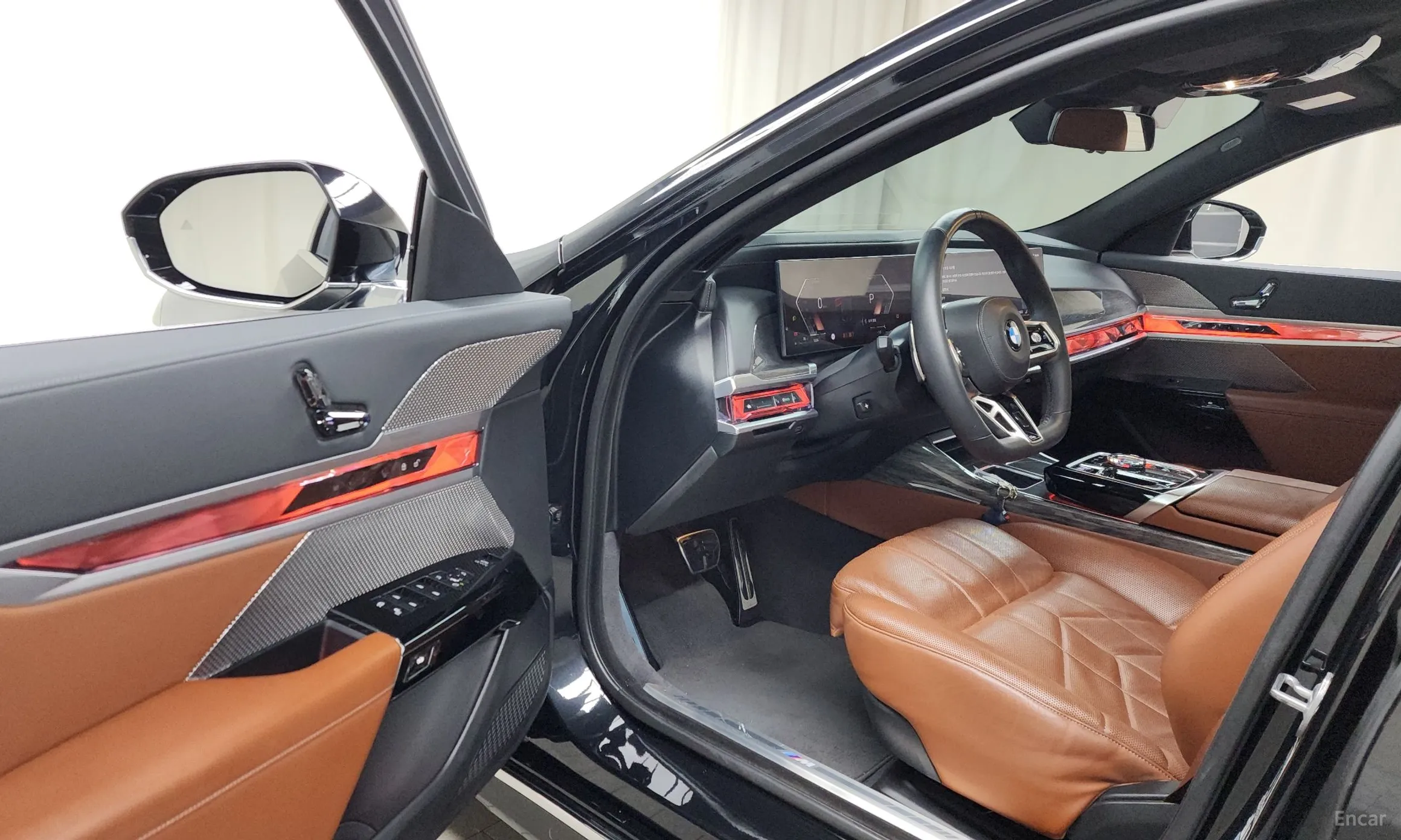 BMW 7 Series (G70) превью 10