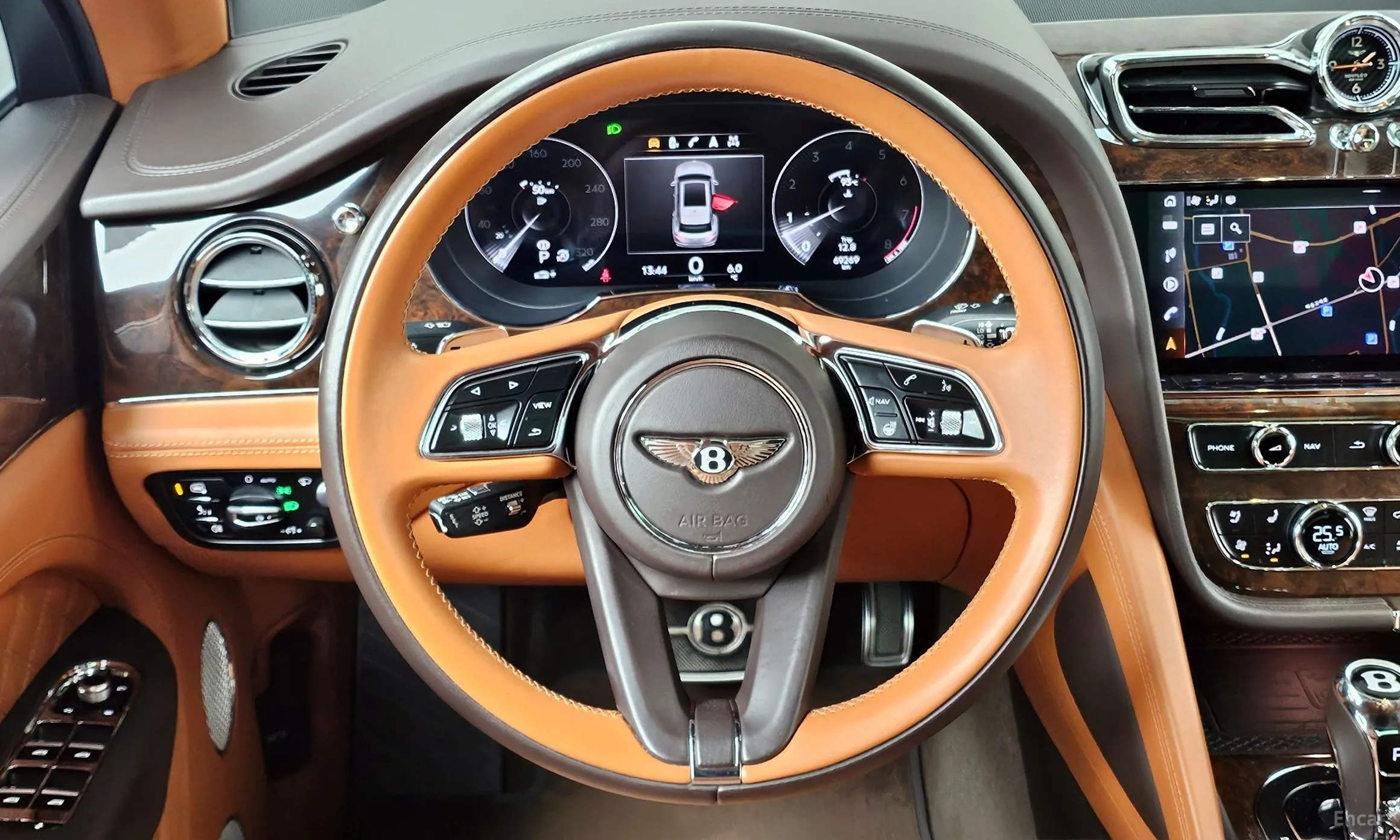 Bentley Bentayga превью 13