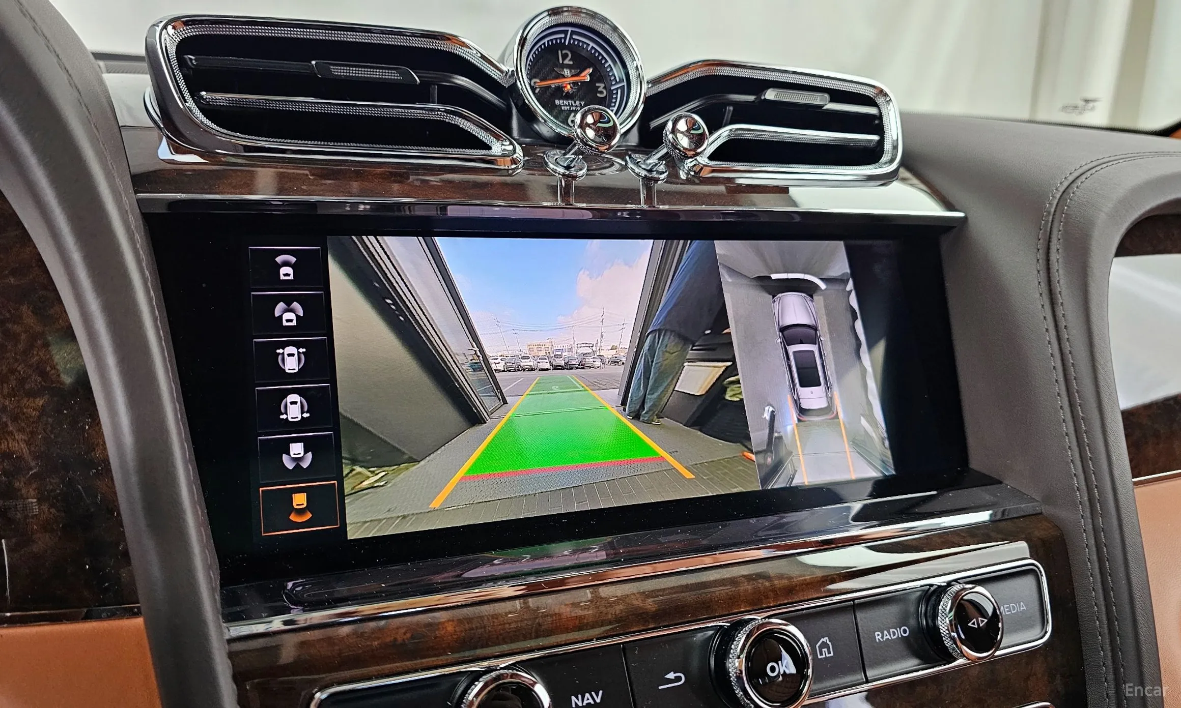 Bentley Bentayga превью 15