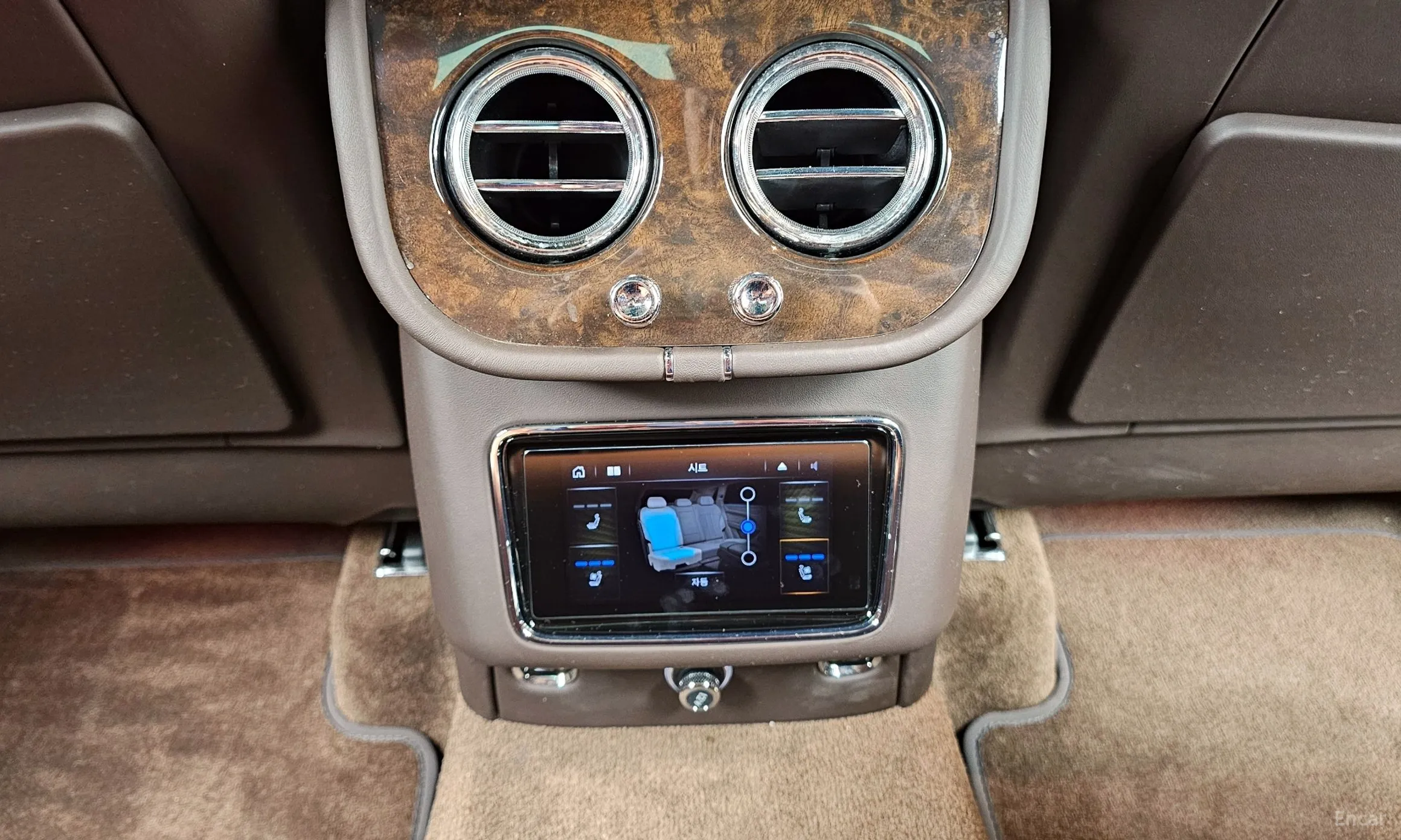 Bentley Bentayga превью 18