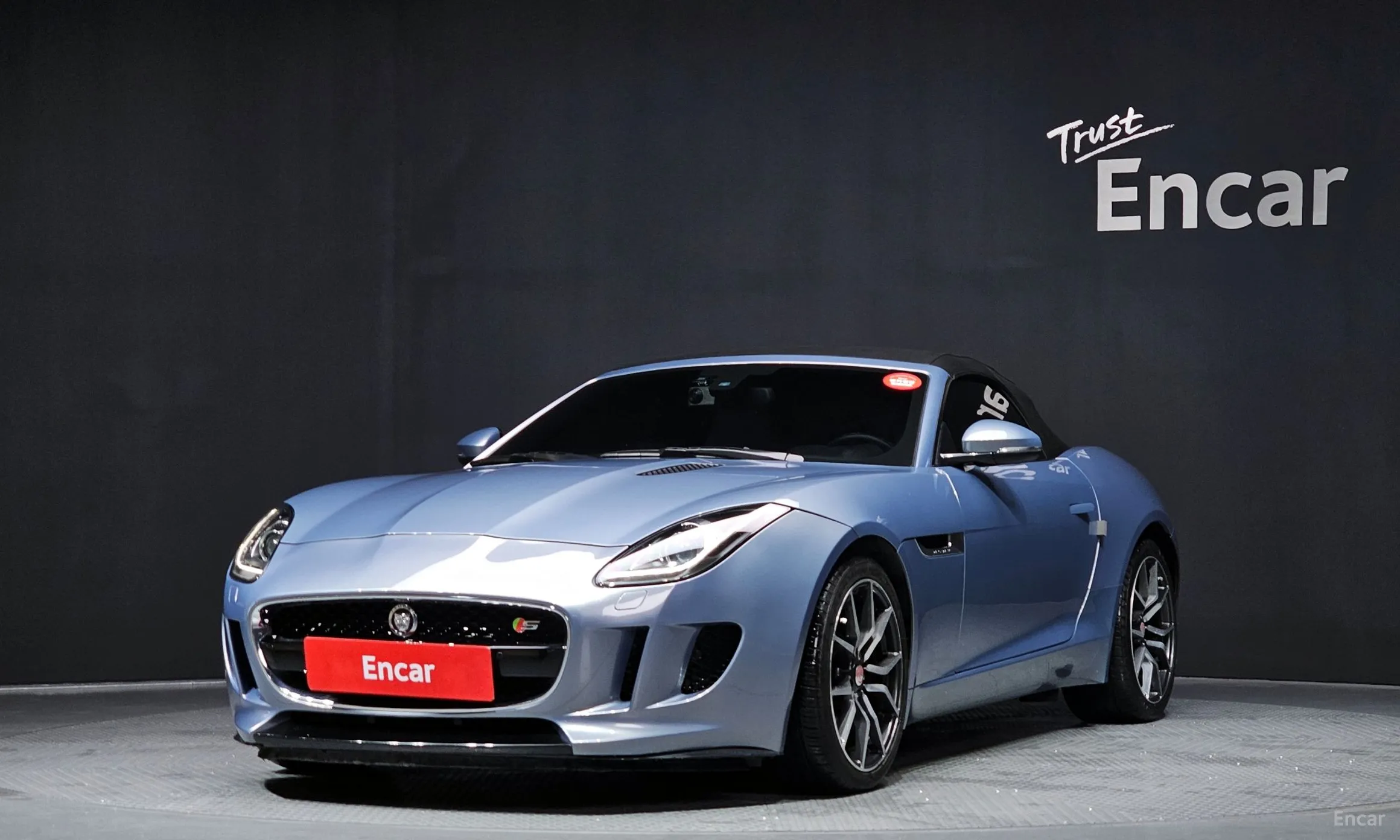 Jaguar F-TYPE превью 19