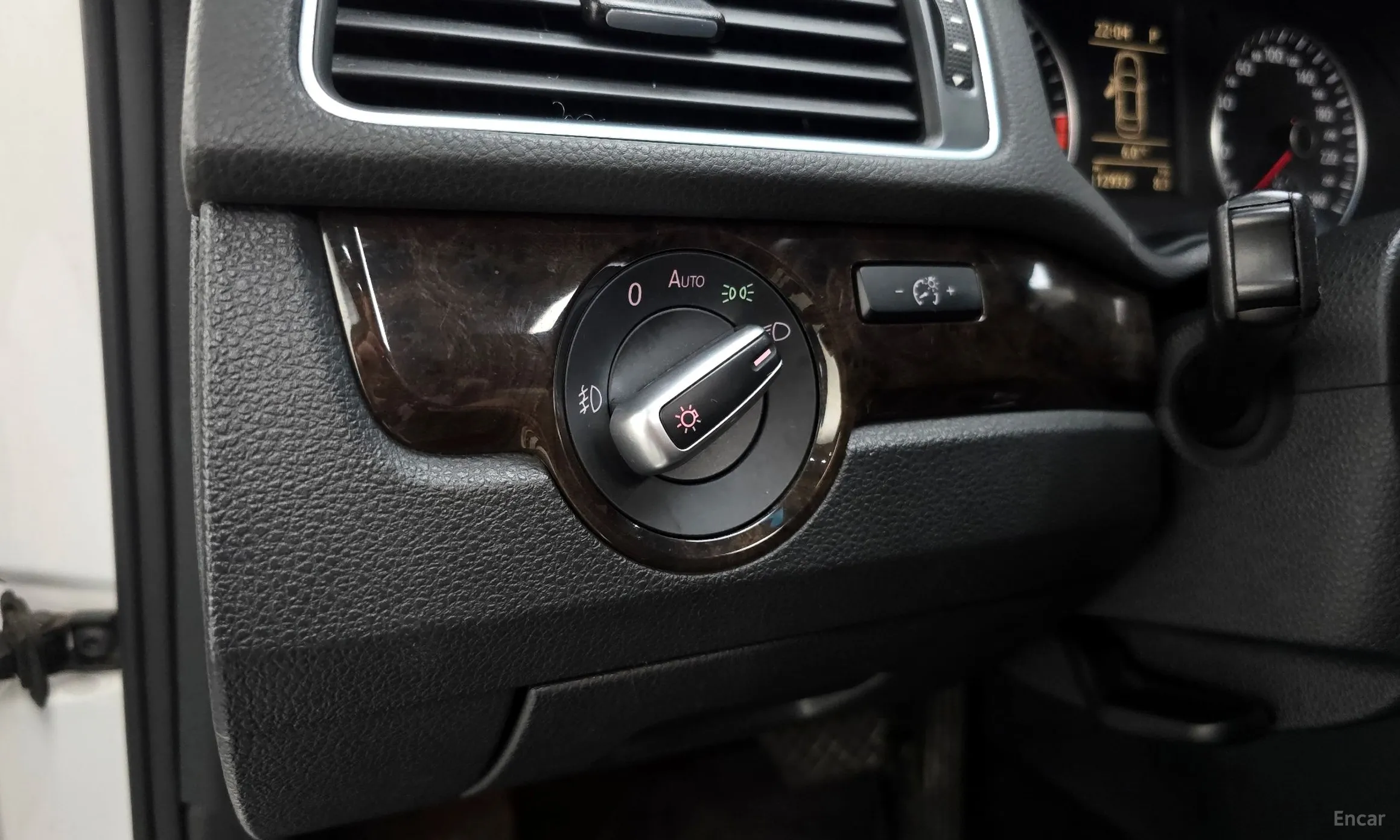 Volkswagen The New Passat превью 18