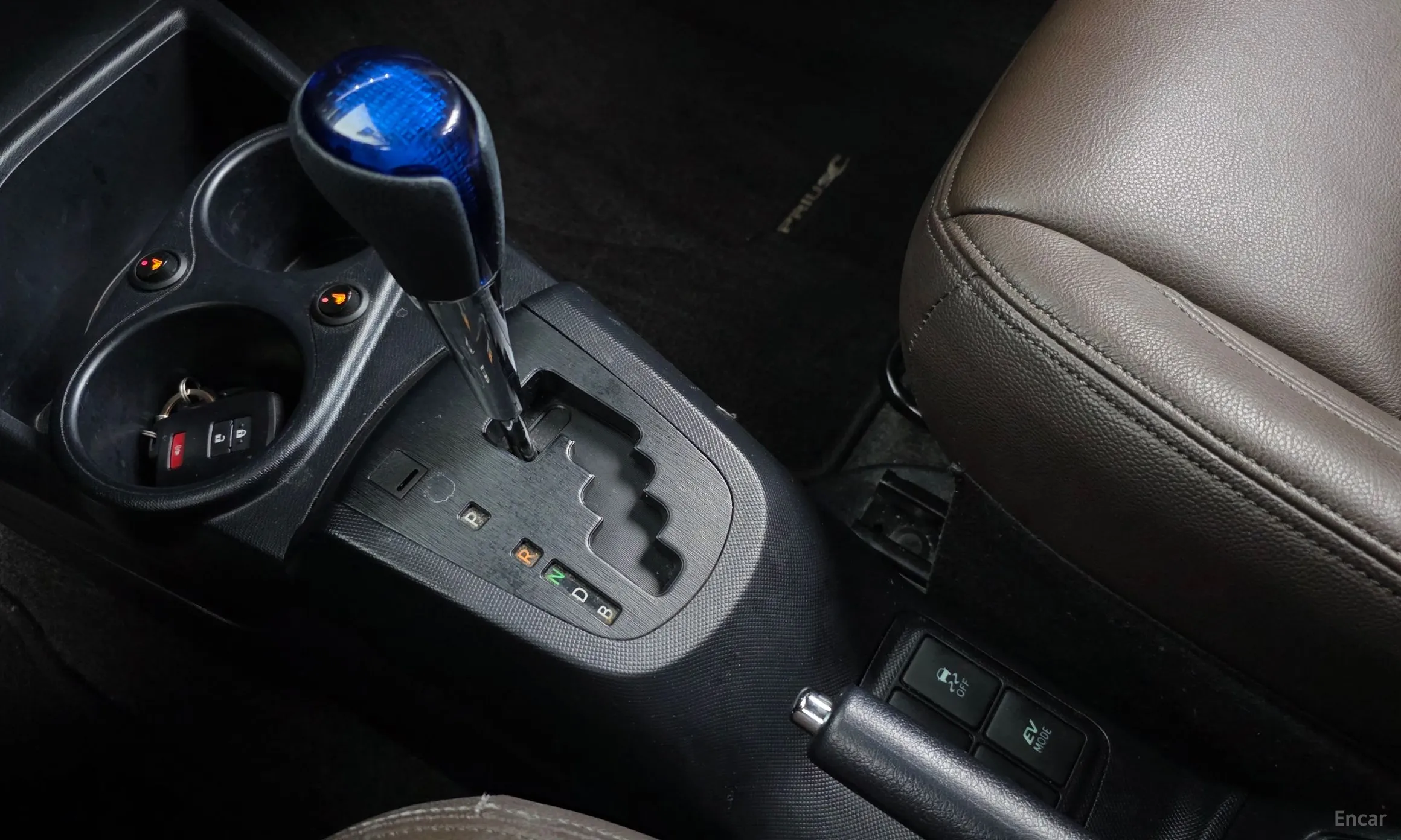 Toyota Prius C превью 9