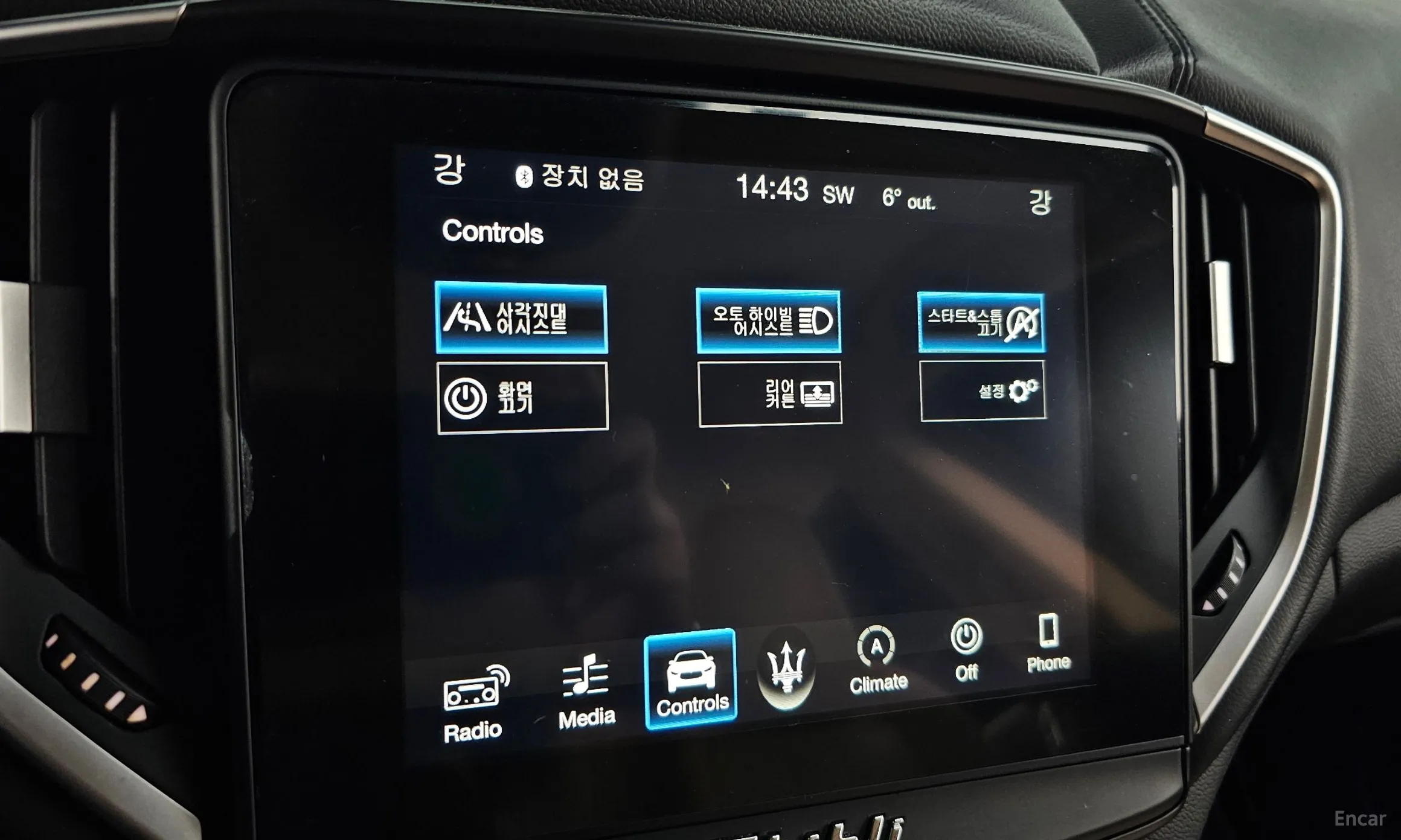 Maserati Ghibli превью 17