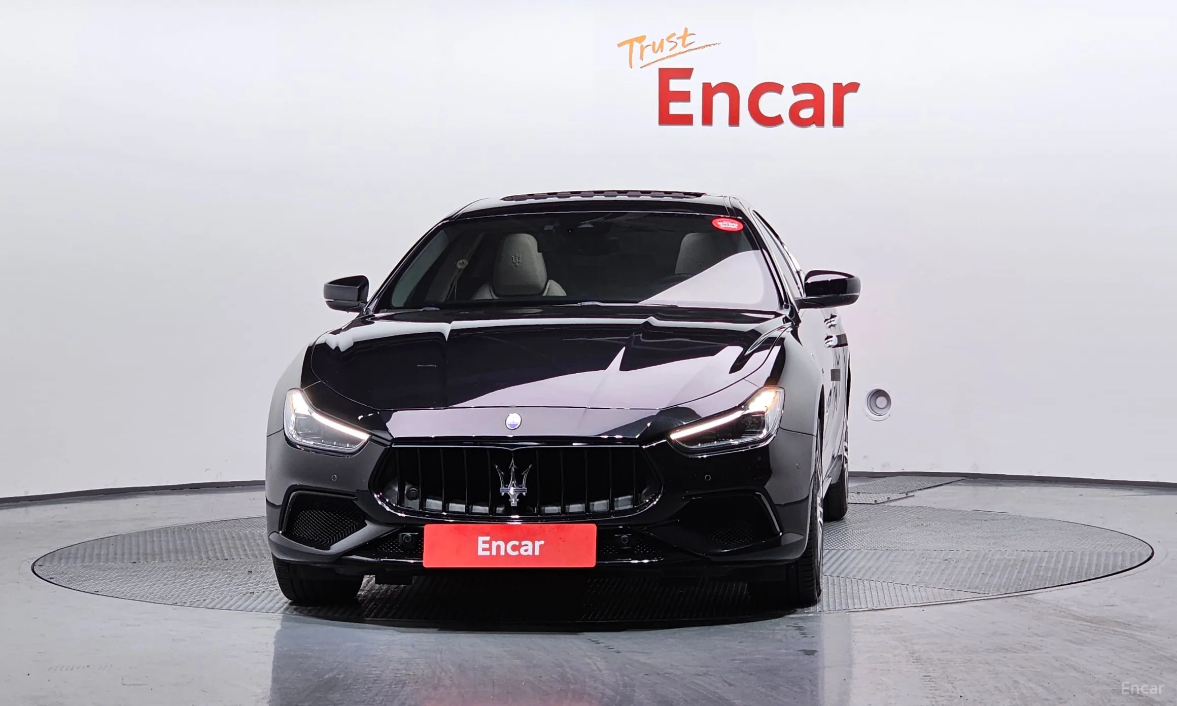 Maserati Ghibli превью 3