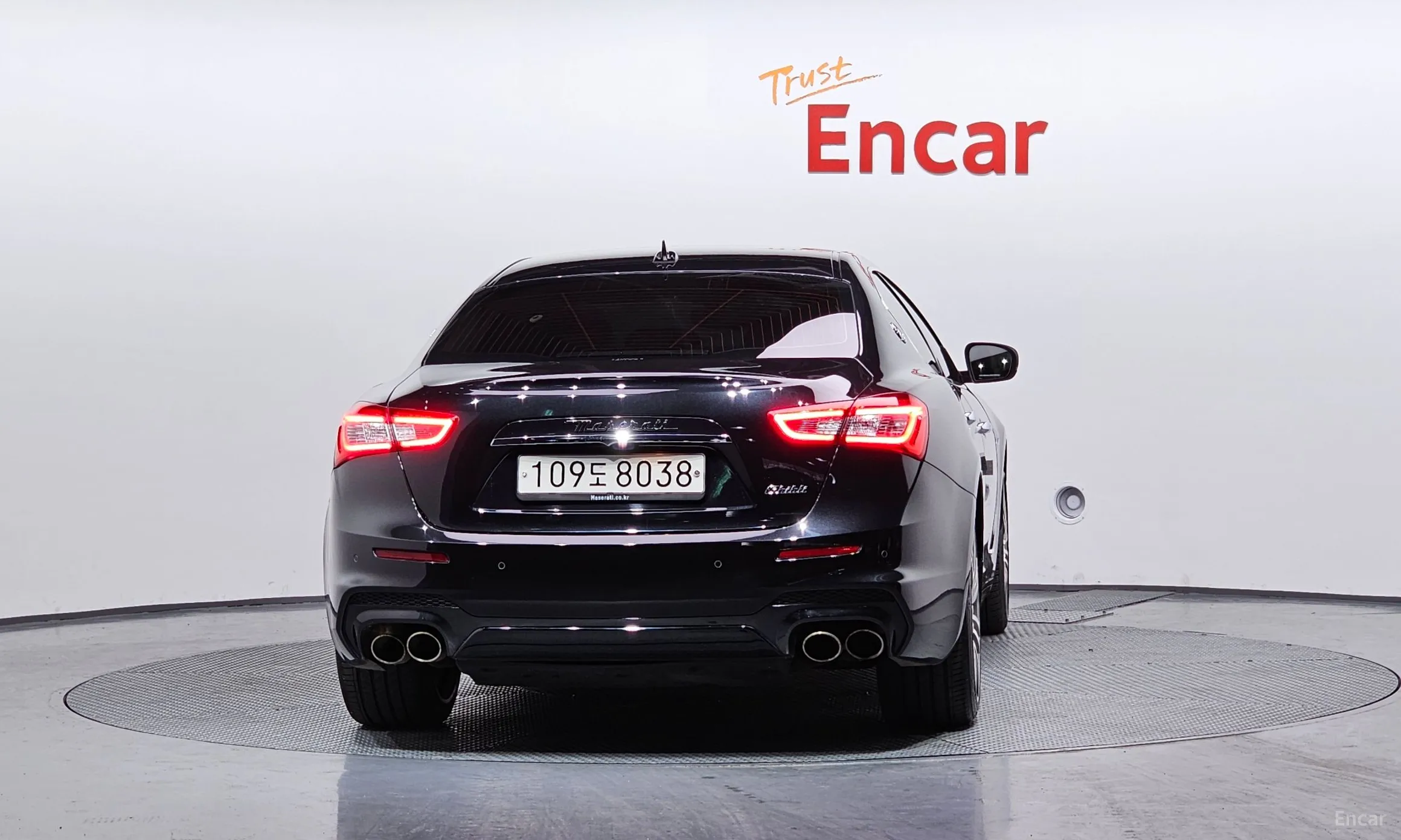 Maserati Ghibli превью 4