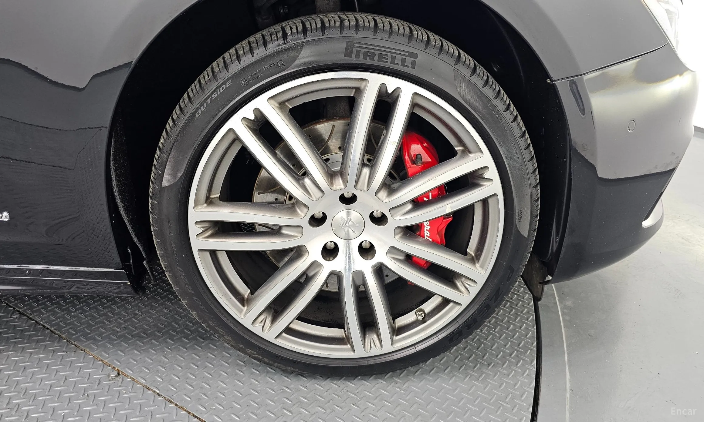Maserati Ghibli превью 5