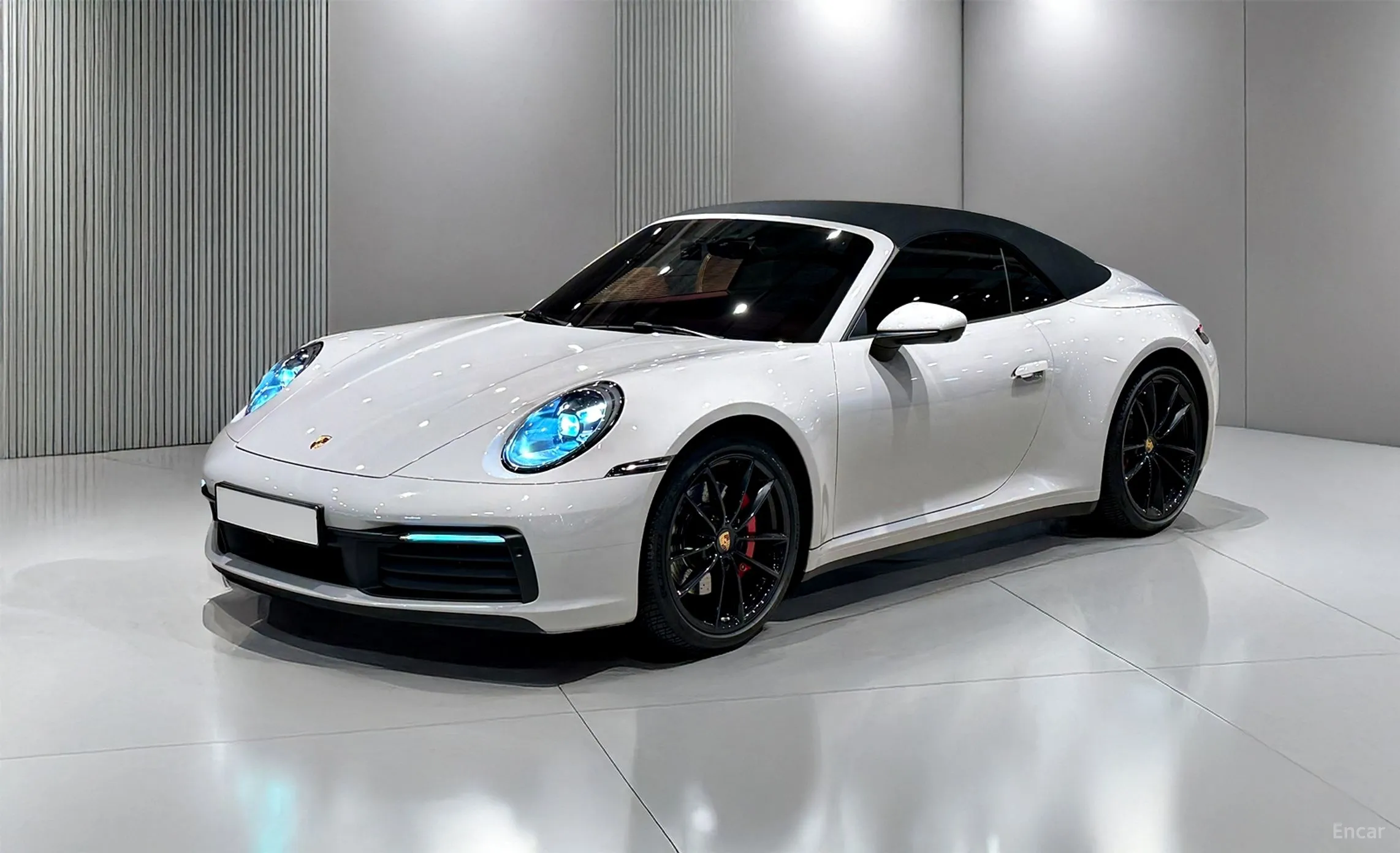 911 (992)