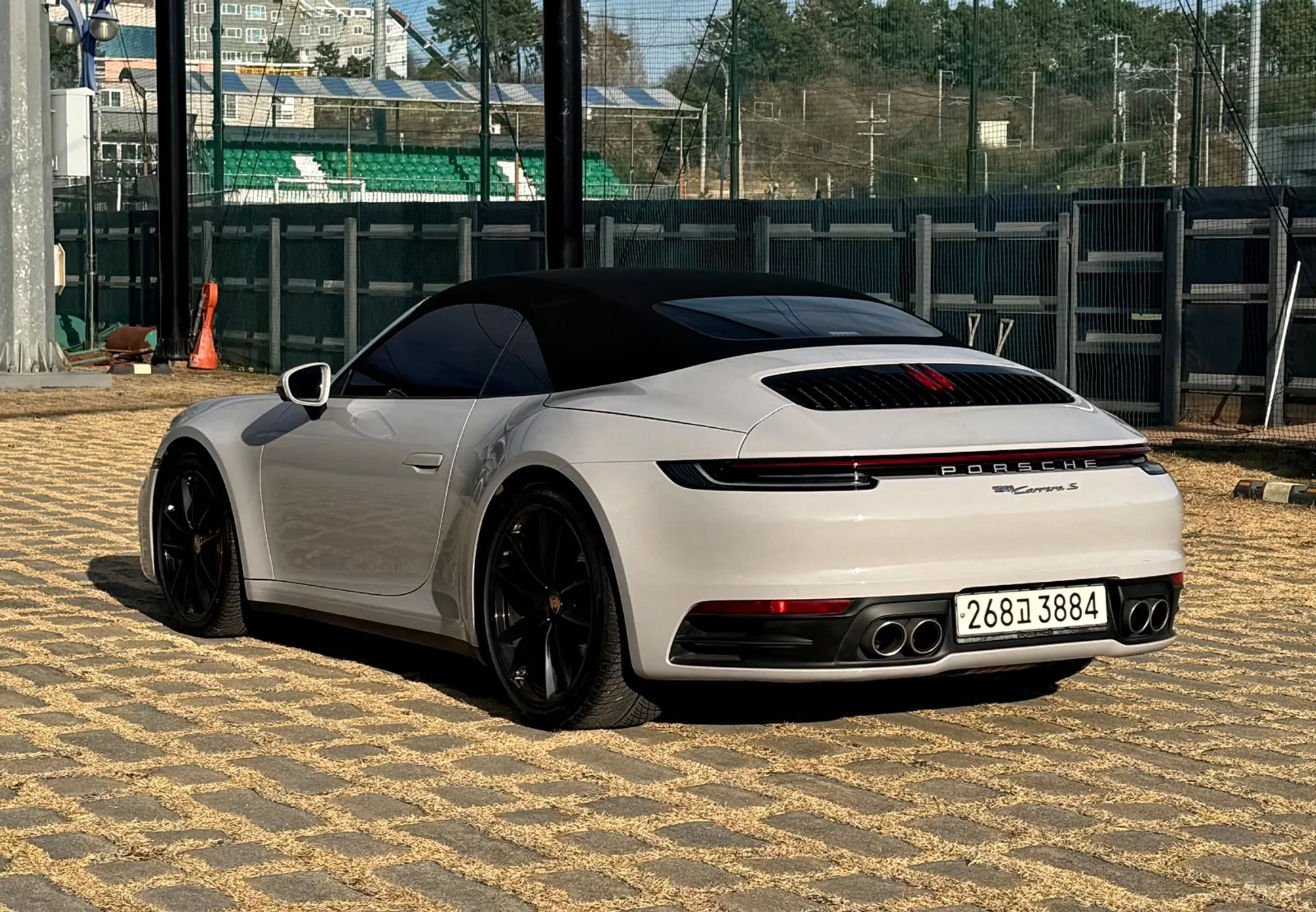 Porsche 911 (992) превью 6