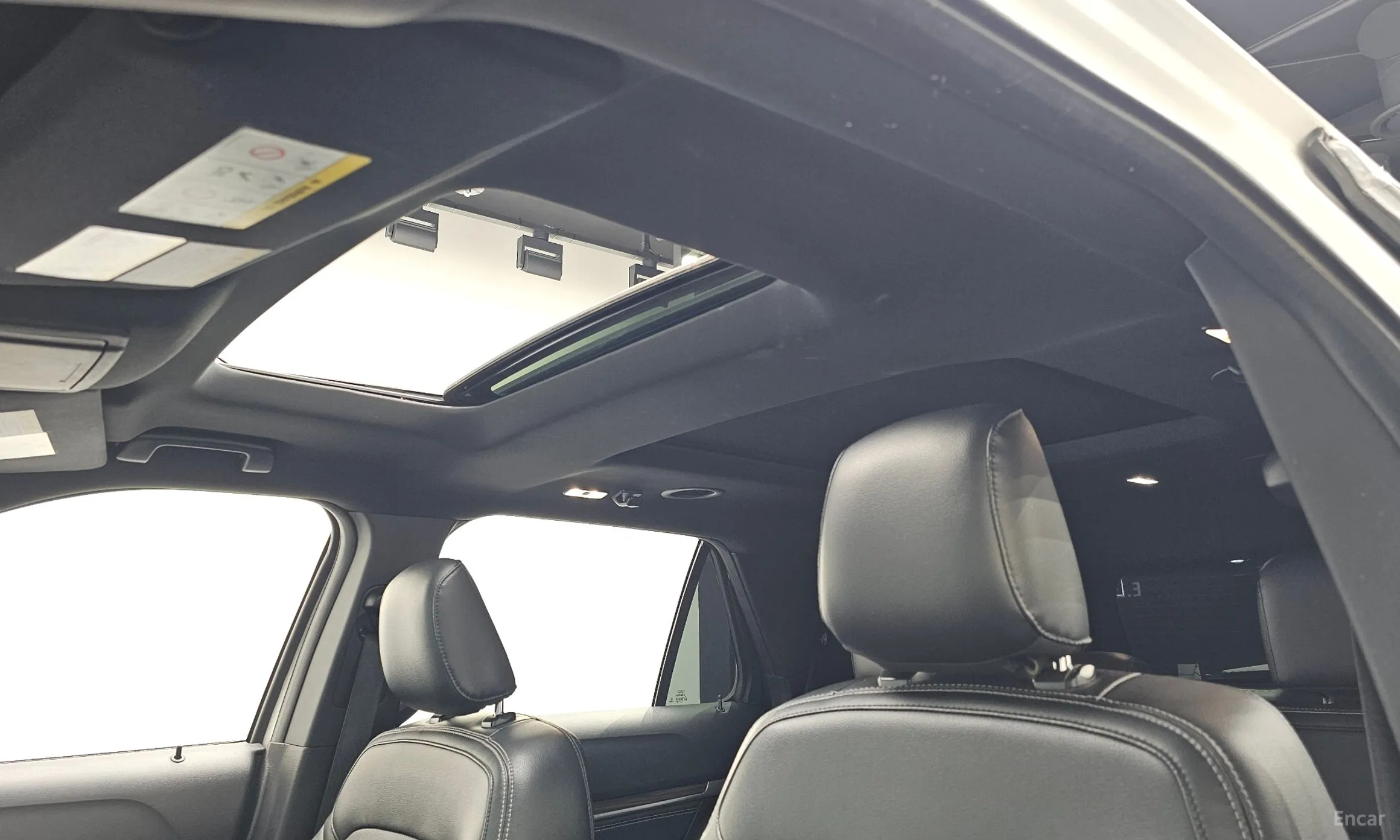 Ford Explorer превью 19