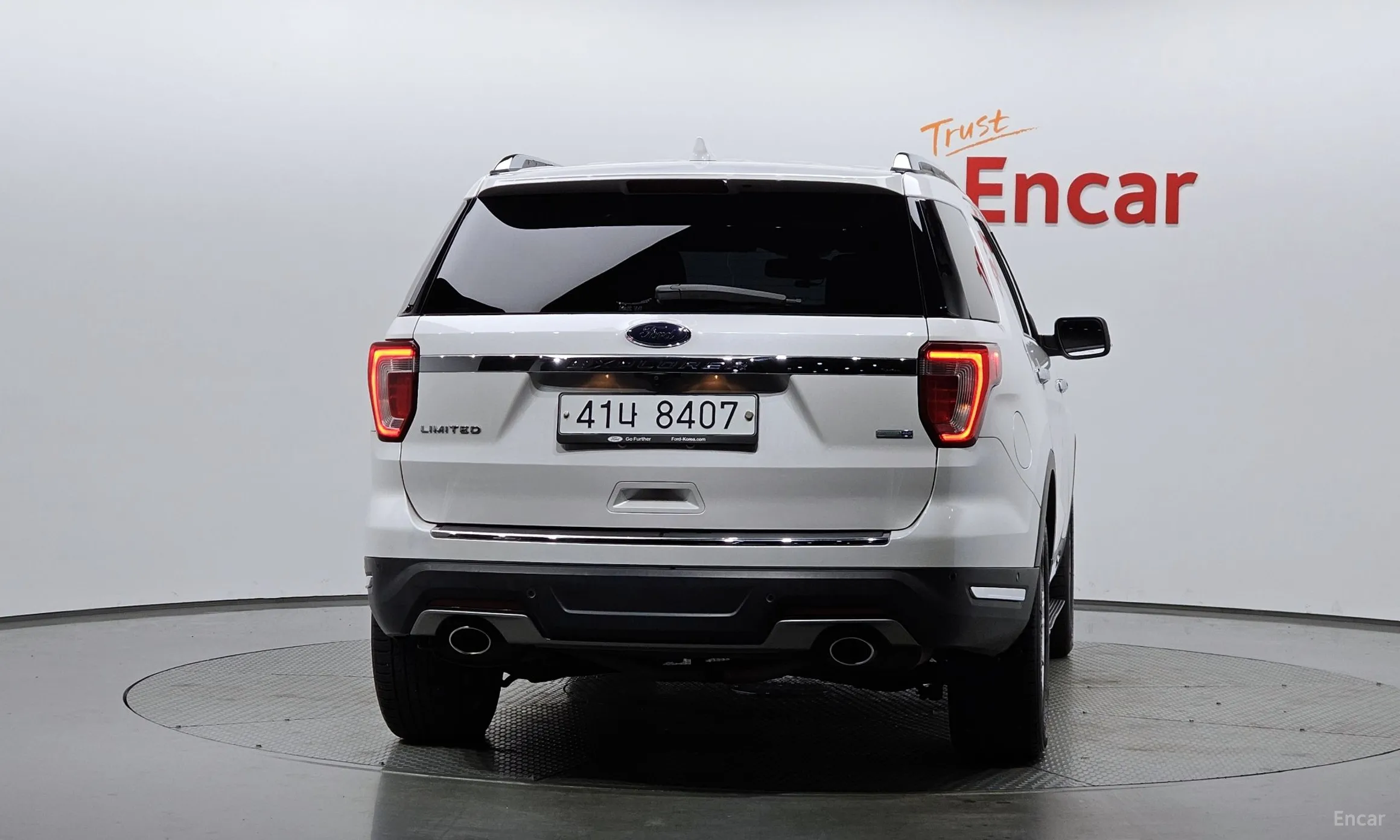 Ford Explorer превью 4