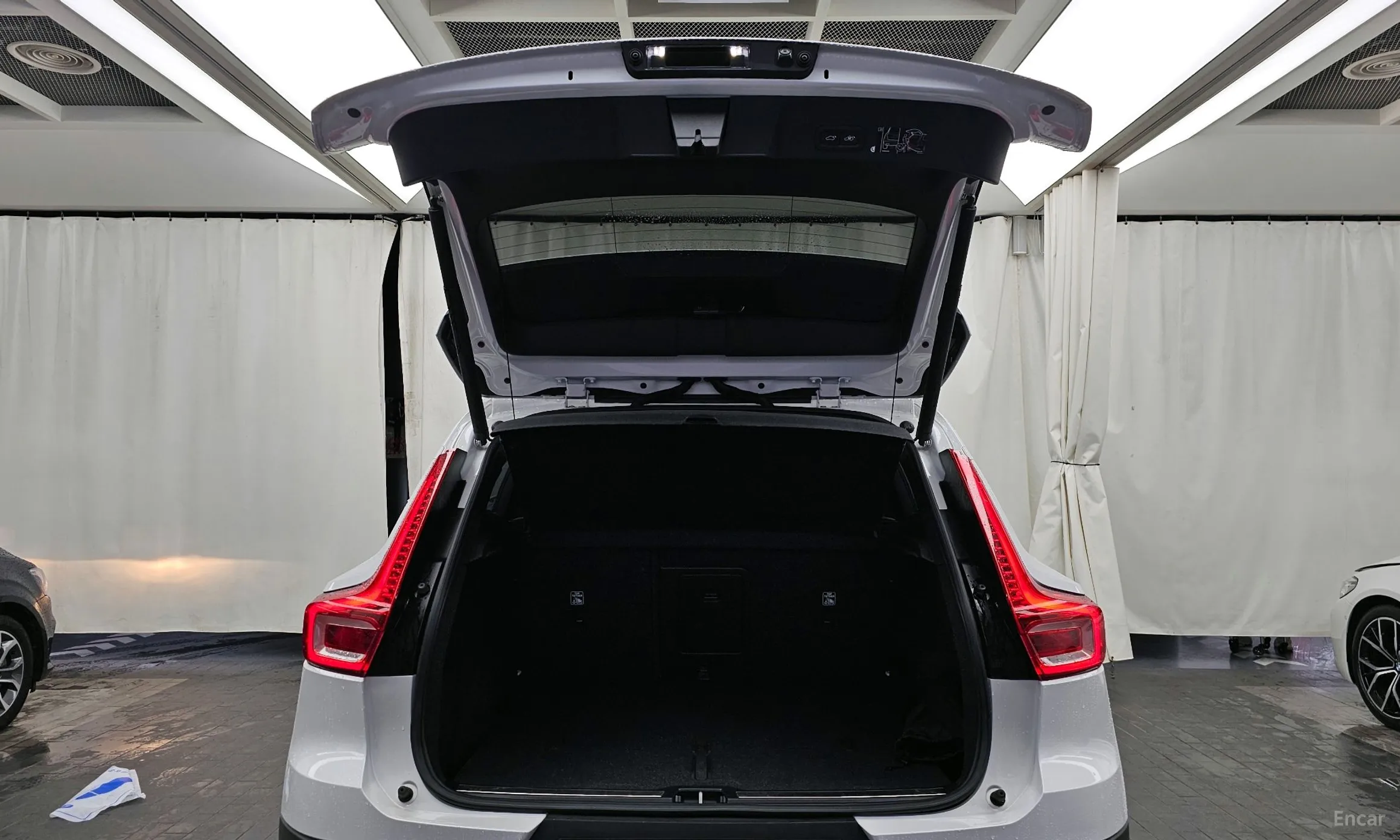 Volvo XC40 превью 20