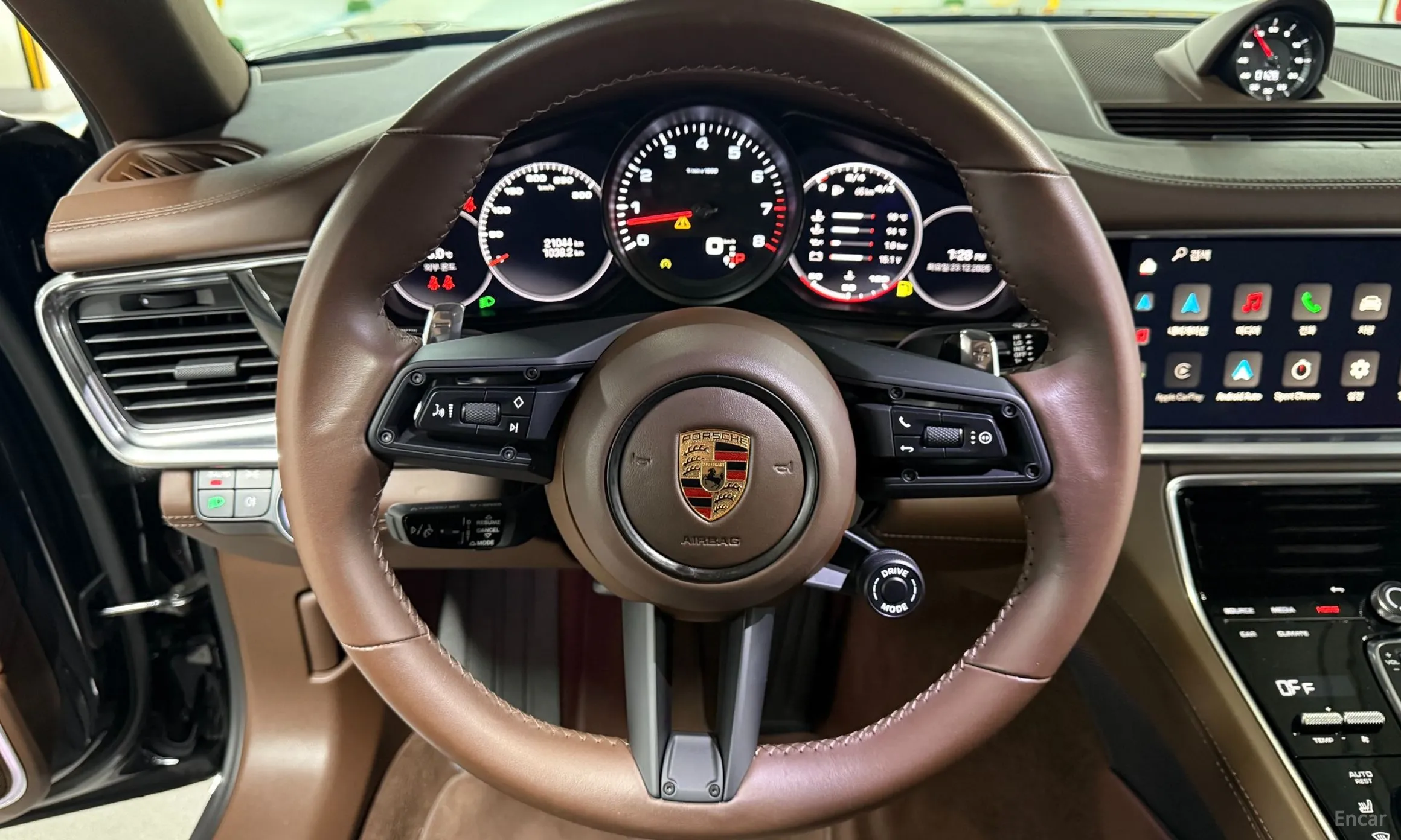 Porsche Panamera (971) превью 19