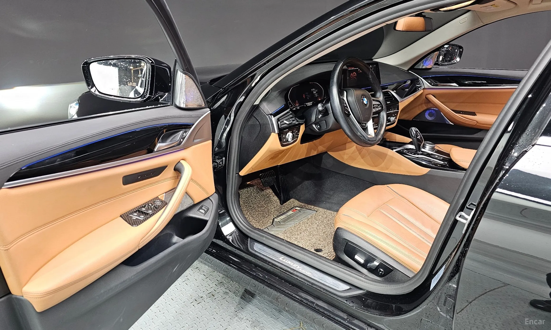 BMW 5 Series (G30) превью 10