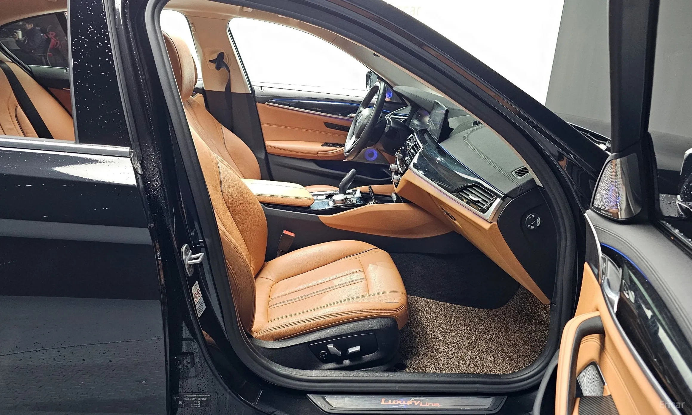 BMW 5 Series (G30) превью 11