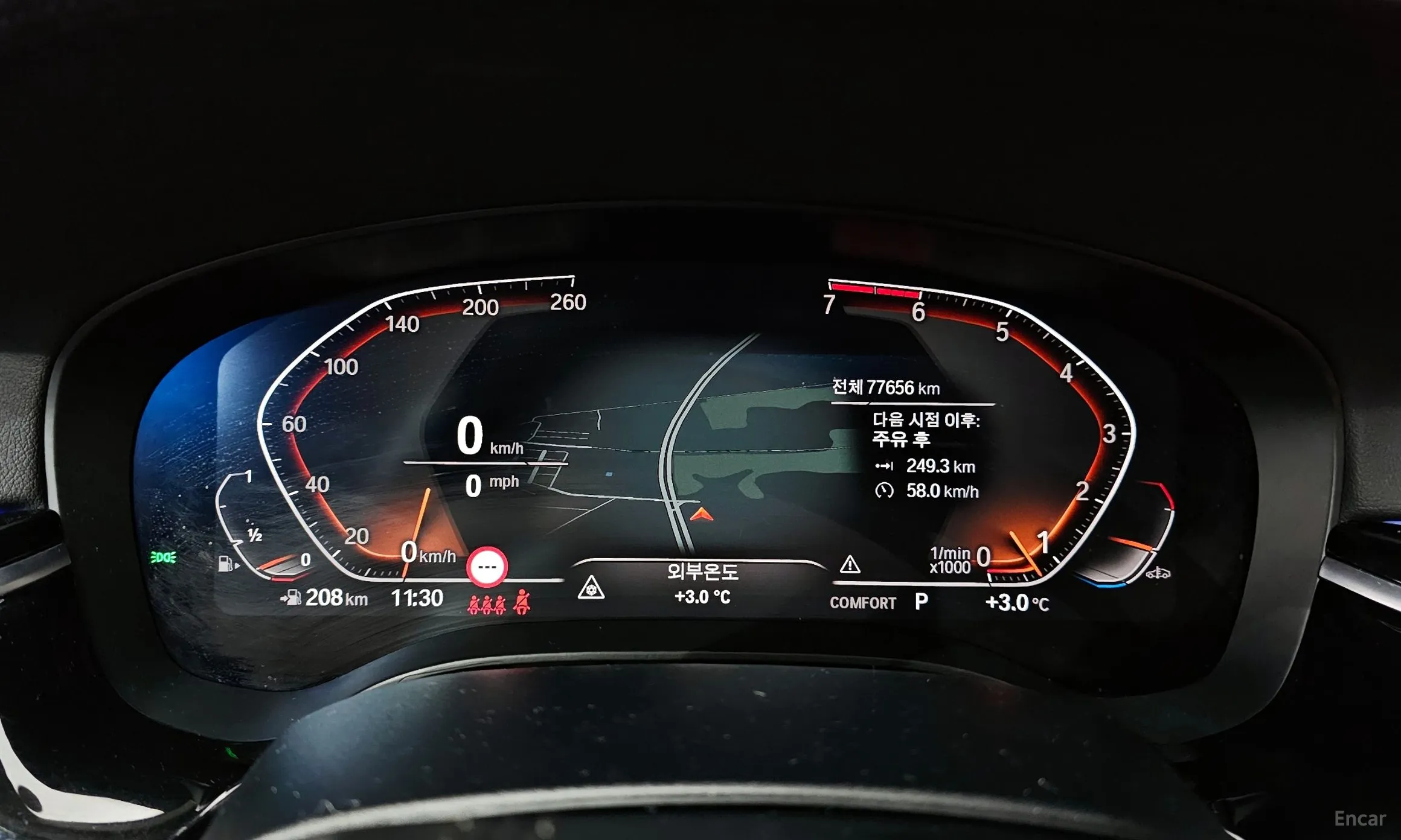 BMW 5 Series (G30) превью 8