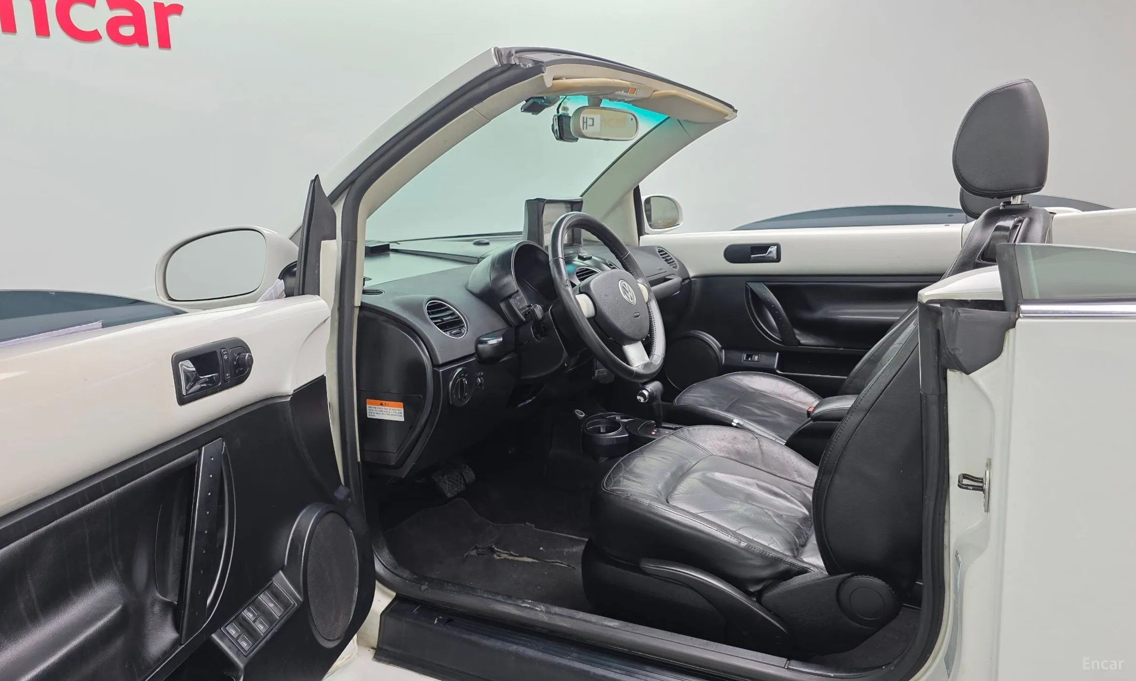 Volkswagen New Beetle превью 11