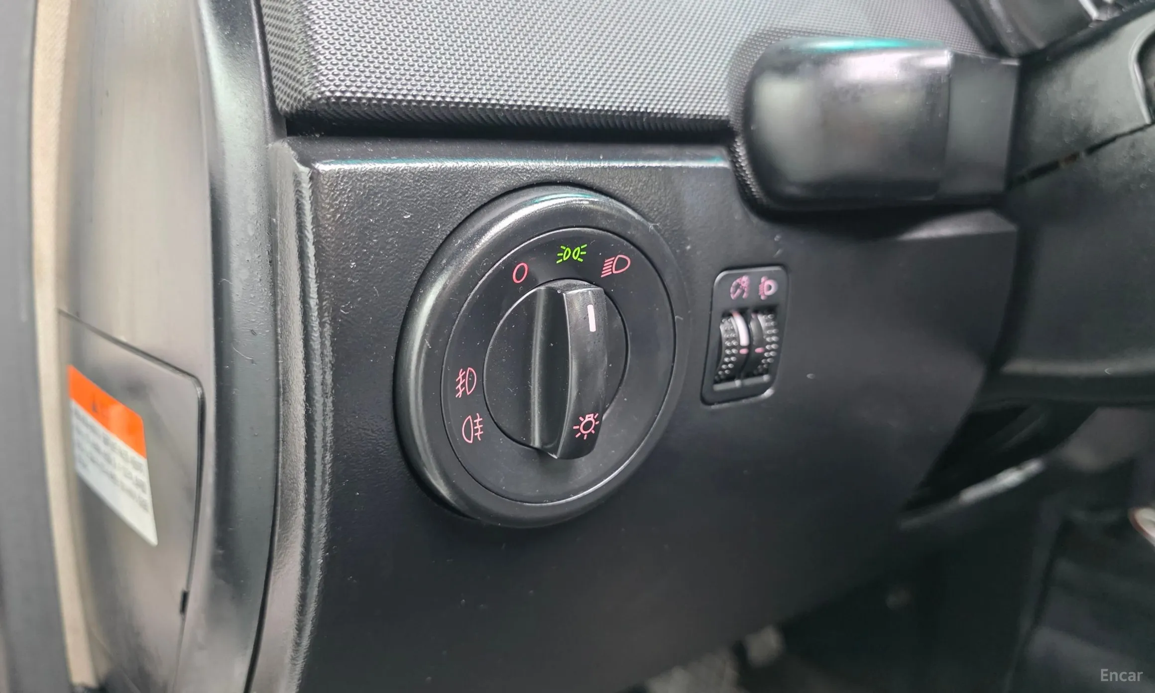 Volkswagen New Beetle превью 13