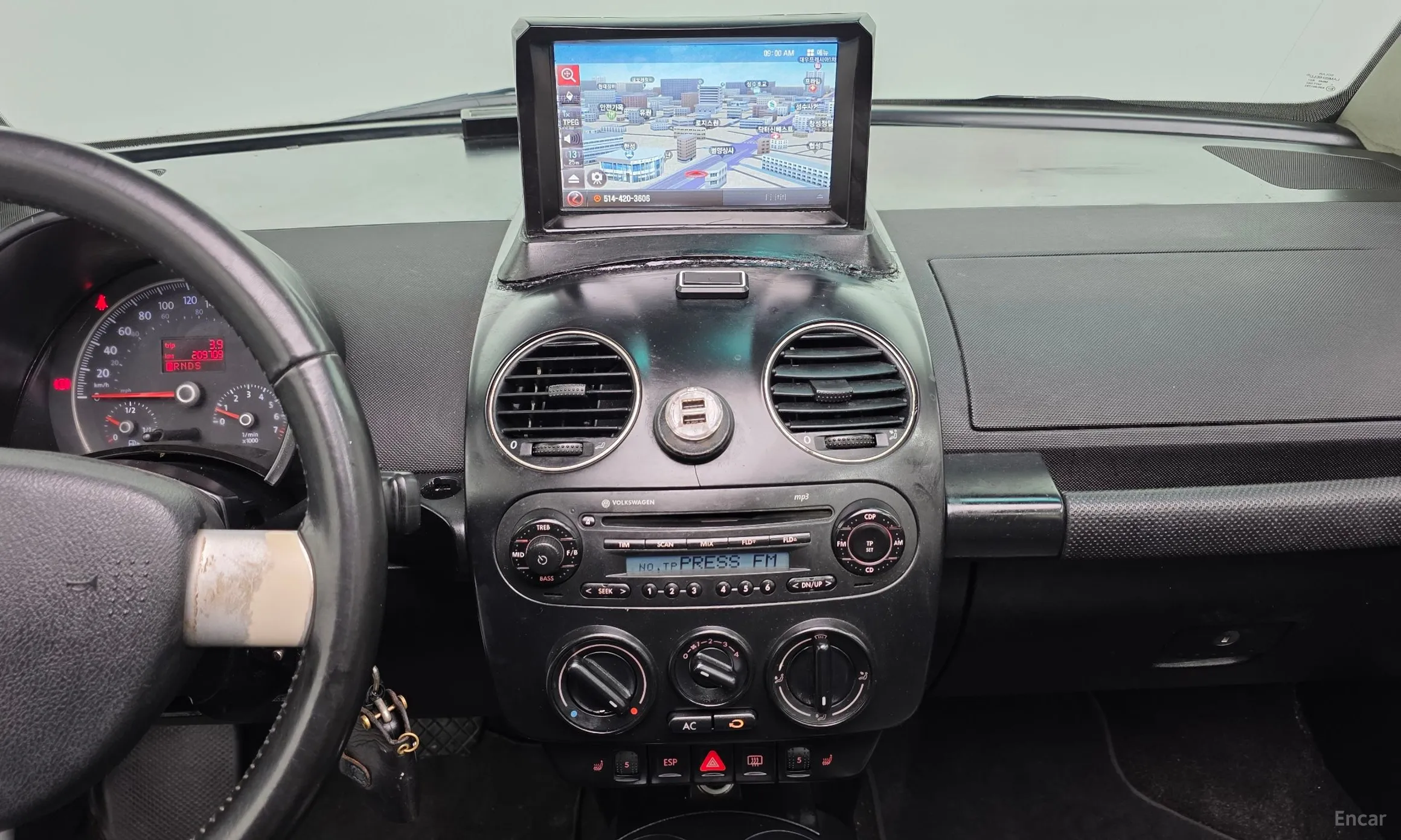 Volkswagen New Beetle превью 15