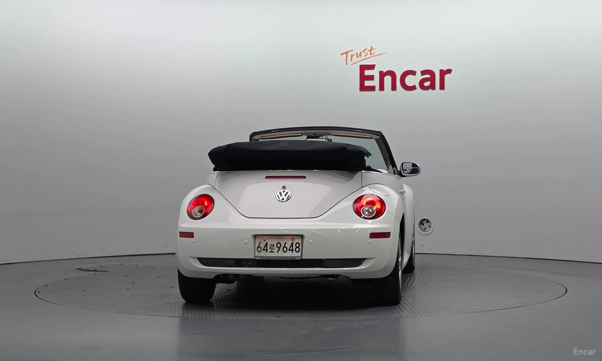 Volkswagen New Beetle превью 4