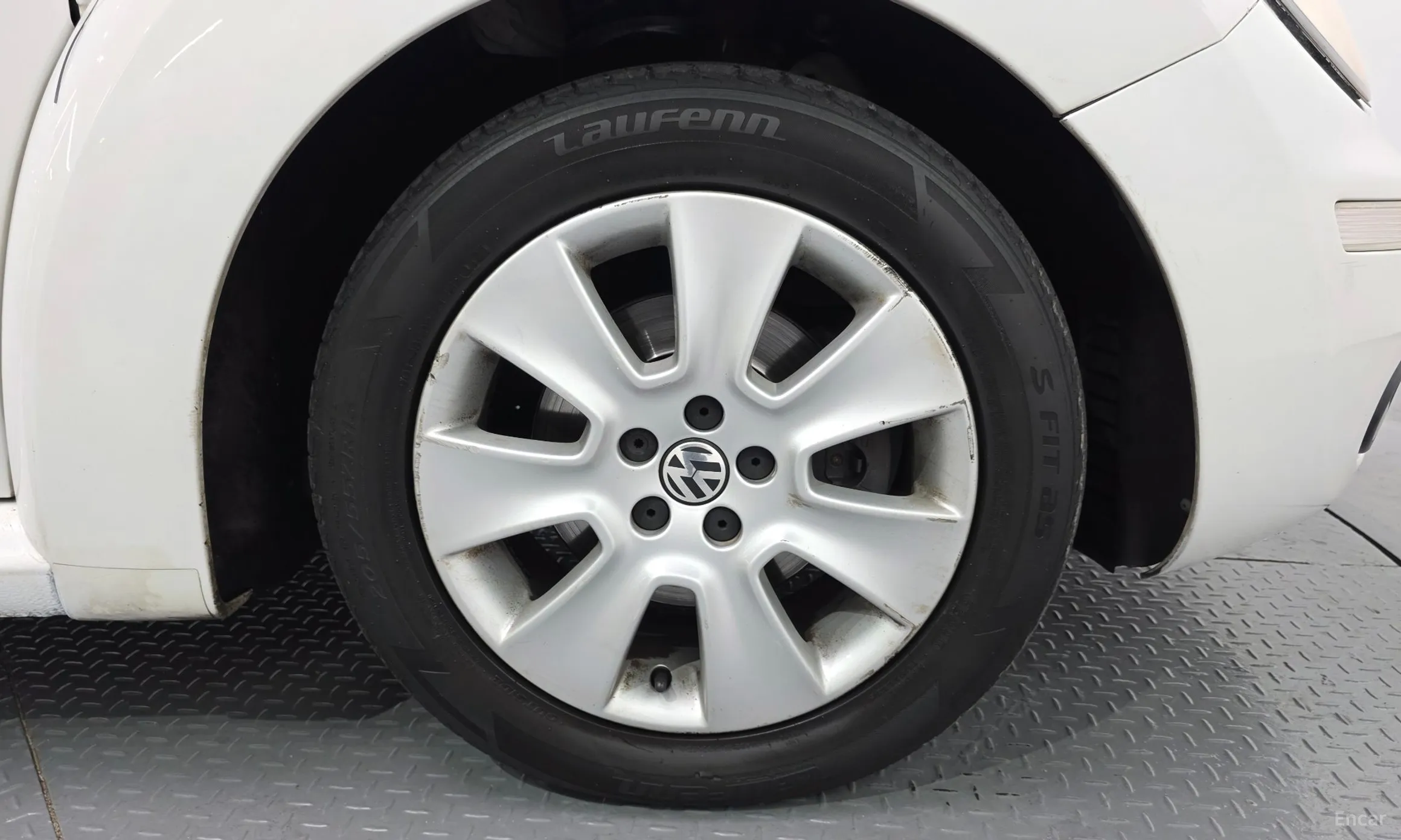 Volkswagen New Beetle превью 5