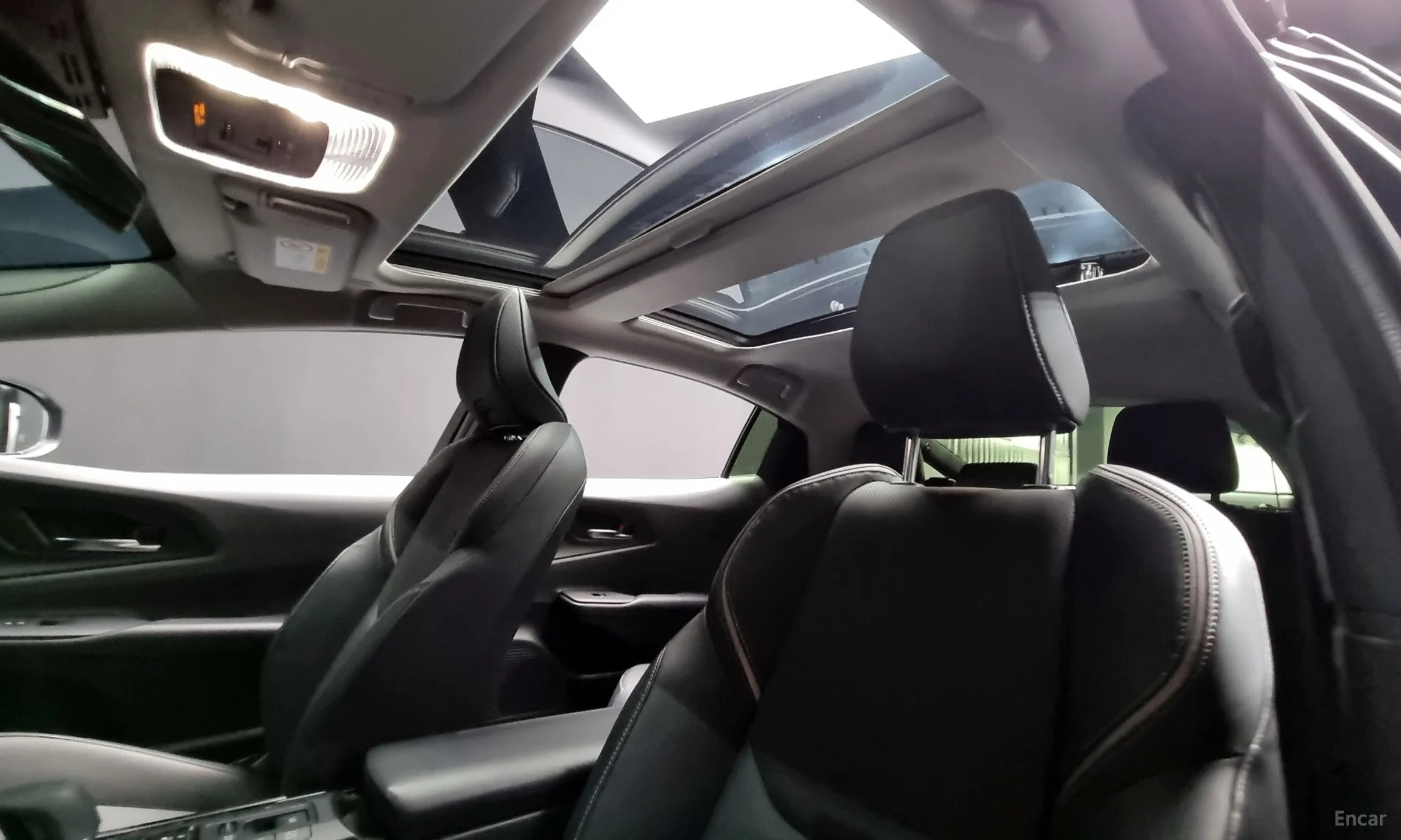 Toyota Prius 5th Generation превью 19