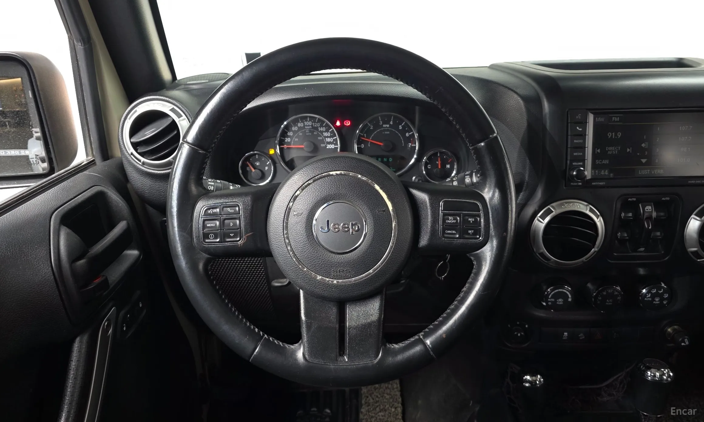 Jeep Wrangler (JK) превью 13