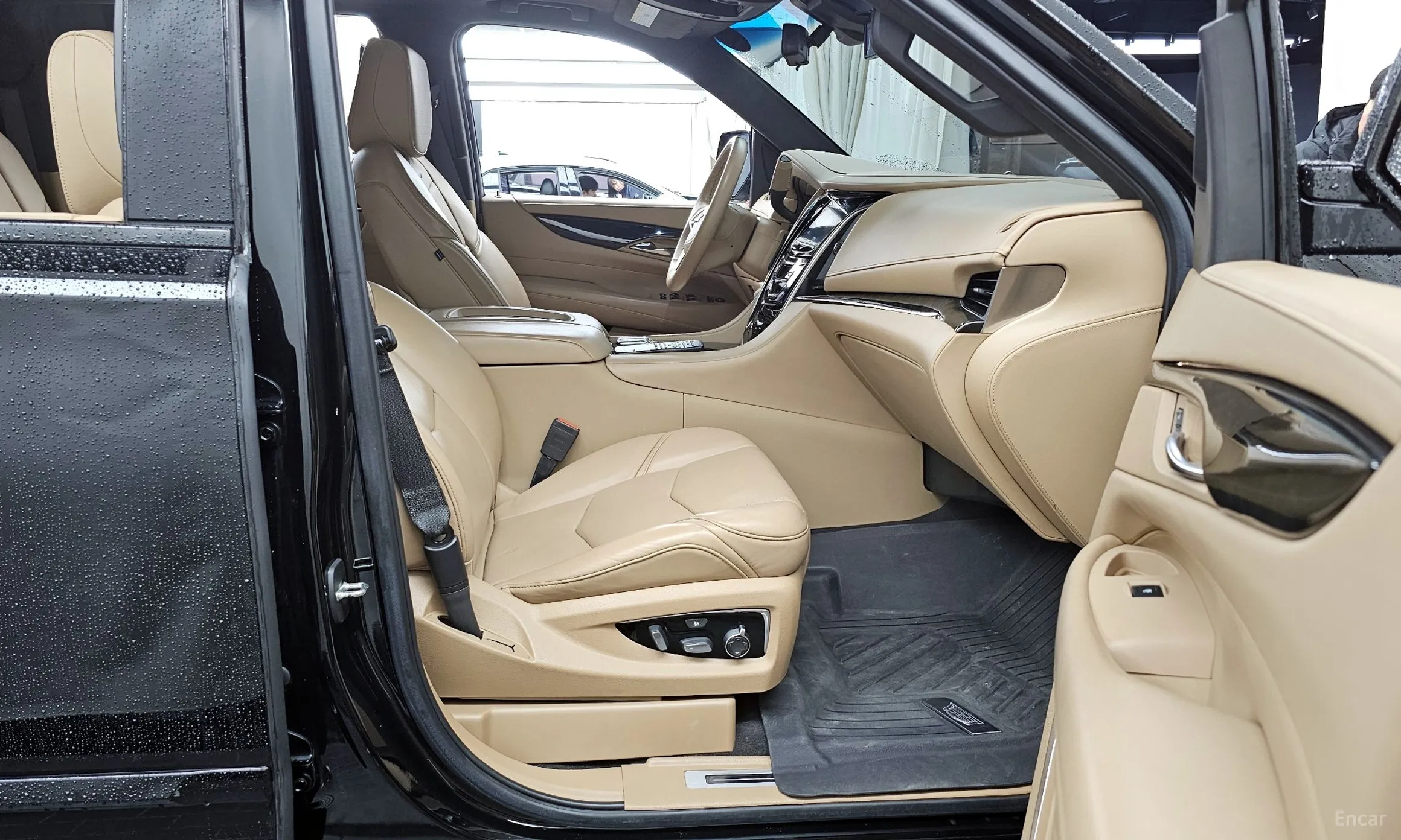 Cadillac Escalade превью 11