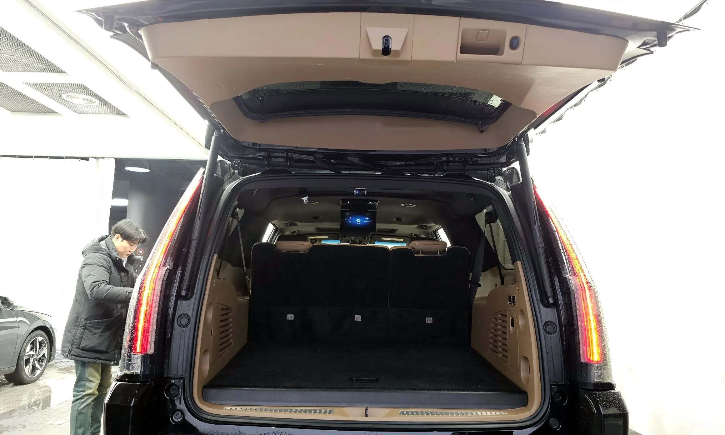 Cadillac Escalade превью 20