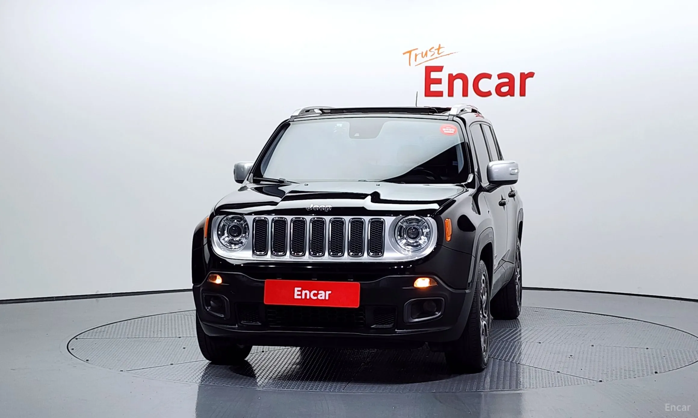 Jeep Renegade превью 3