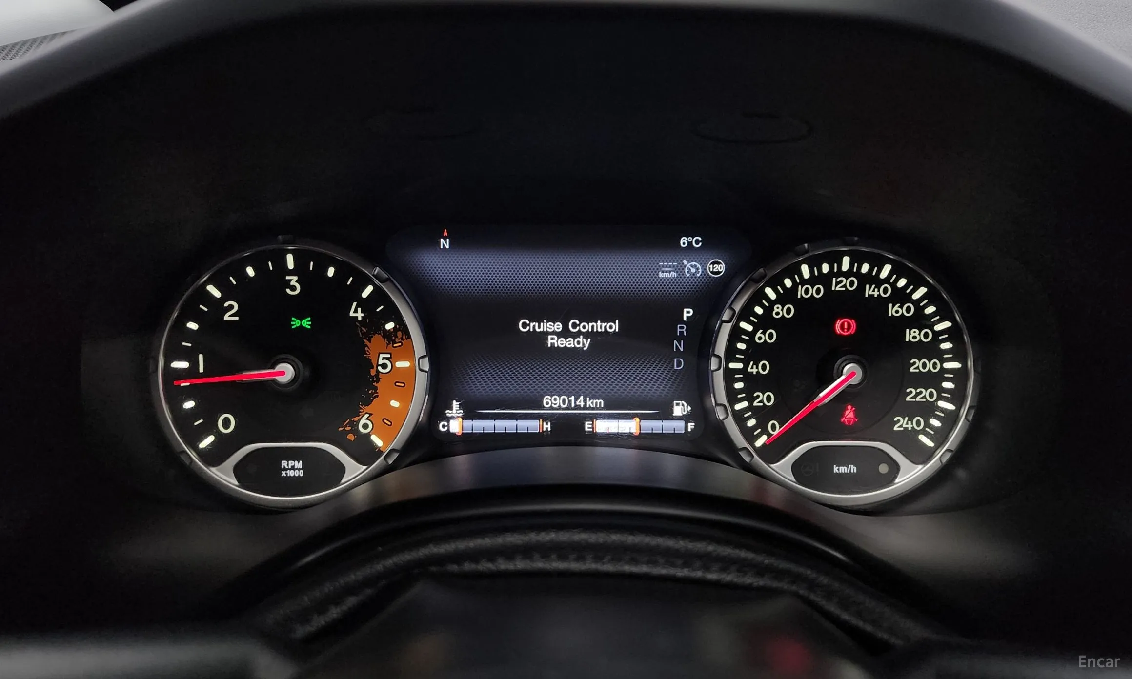 Jeep Renegade превью 8