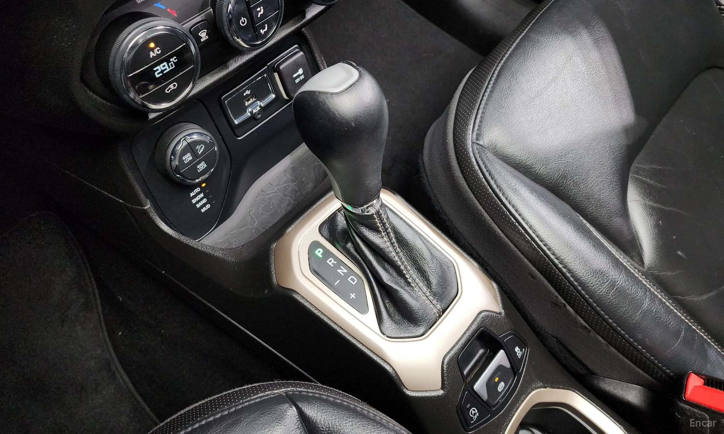 Jeep Renegade превью 9