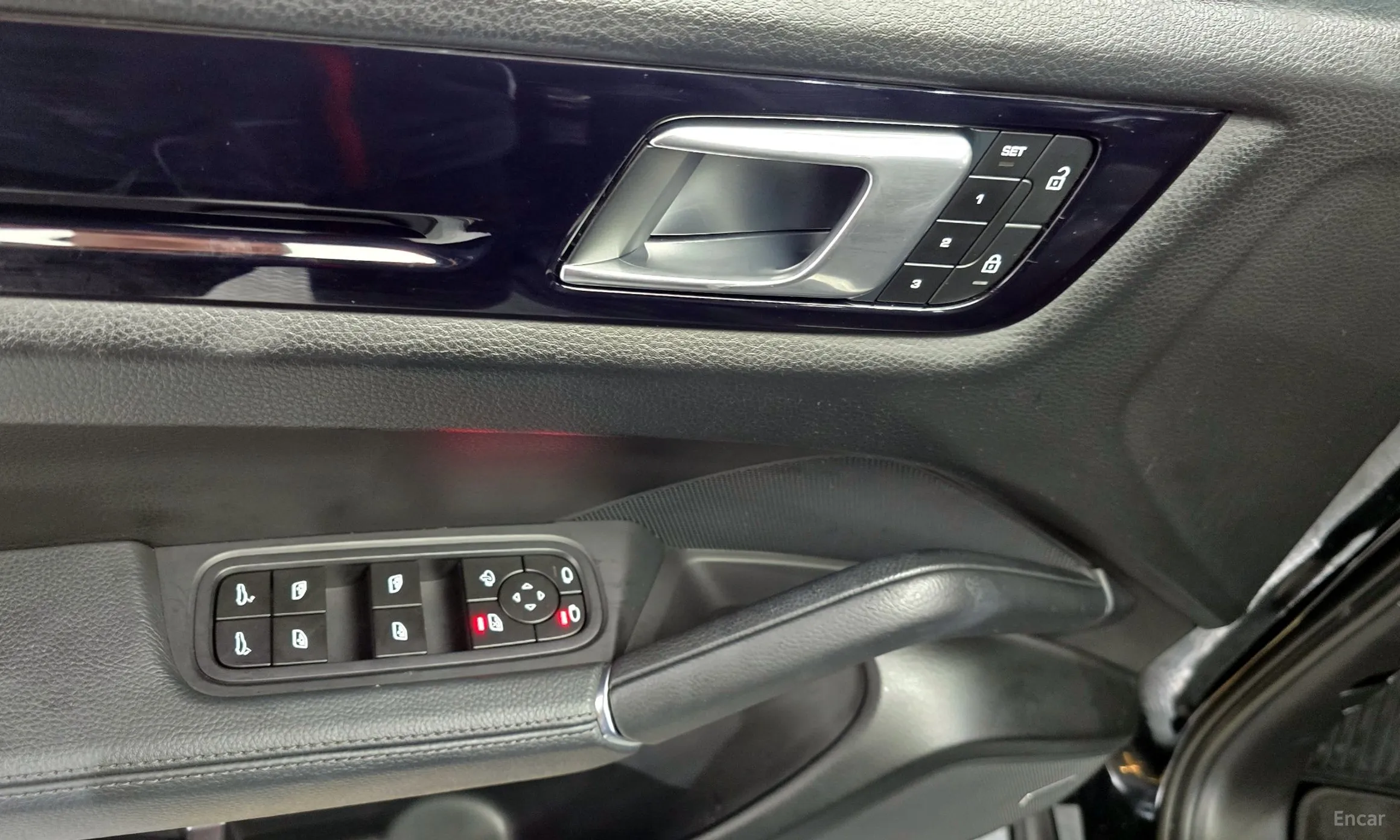 Porsche Cayenne (PO536) превью 14