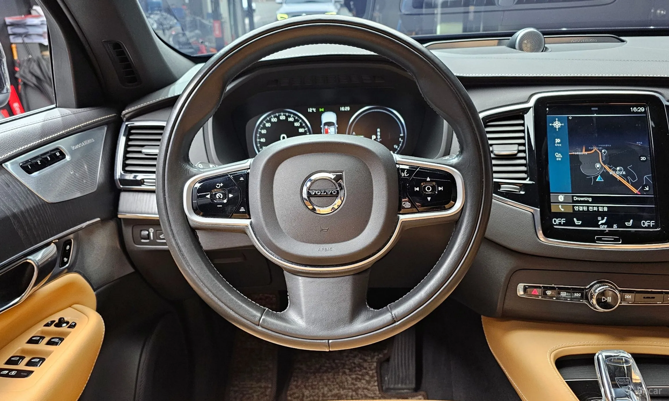 Volvo XC90 Gen 2 превью 14