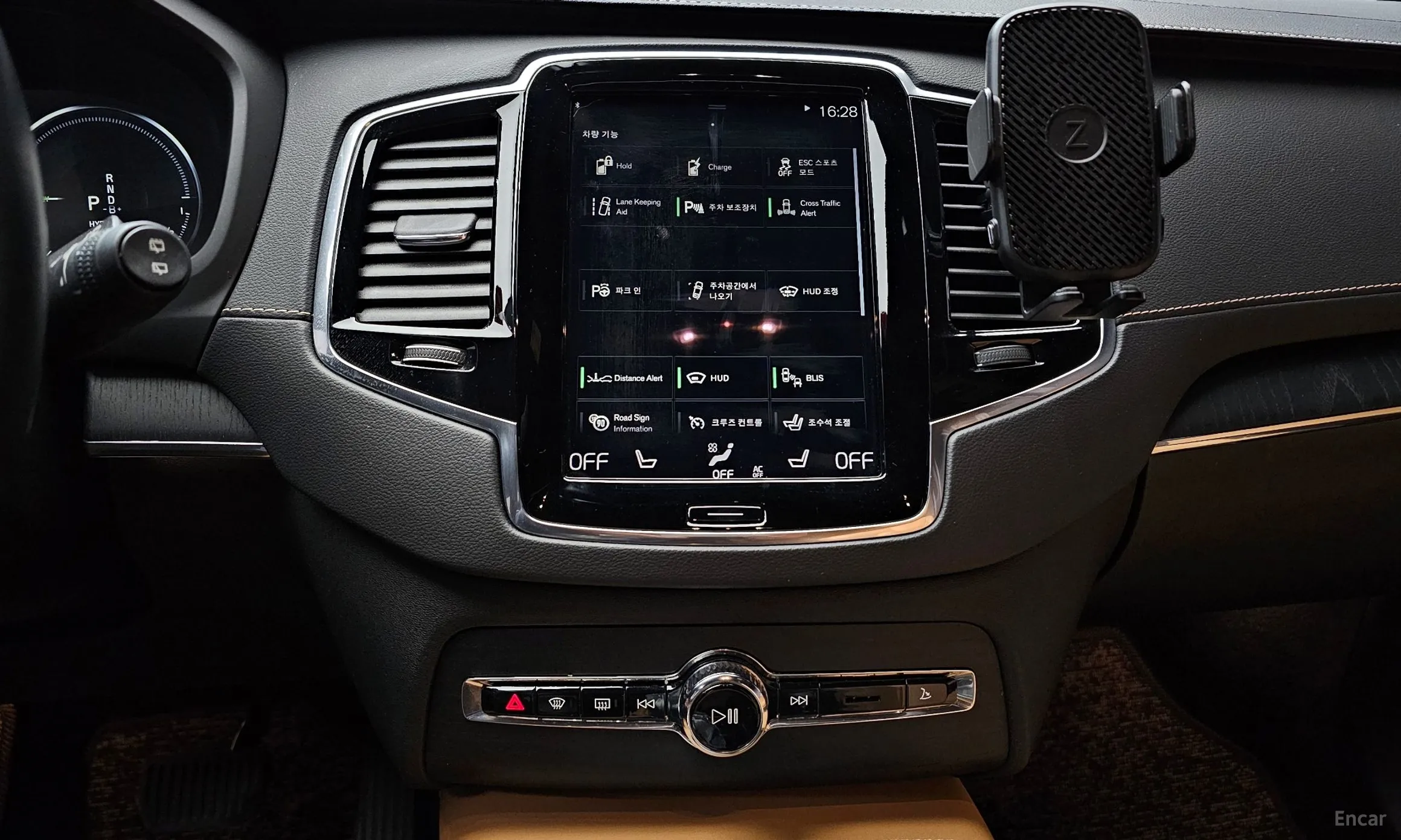 Volvo XC90 Gen 2 превью 16