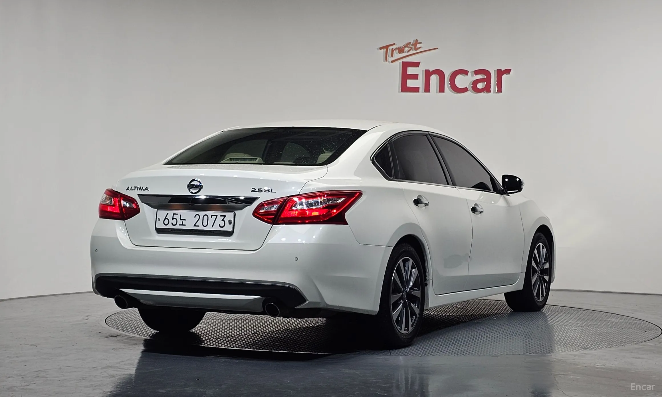 Nissan Altima превью 2