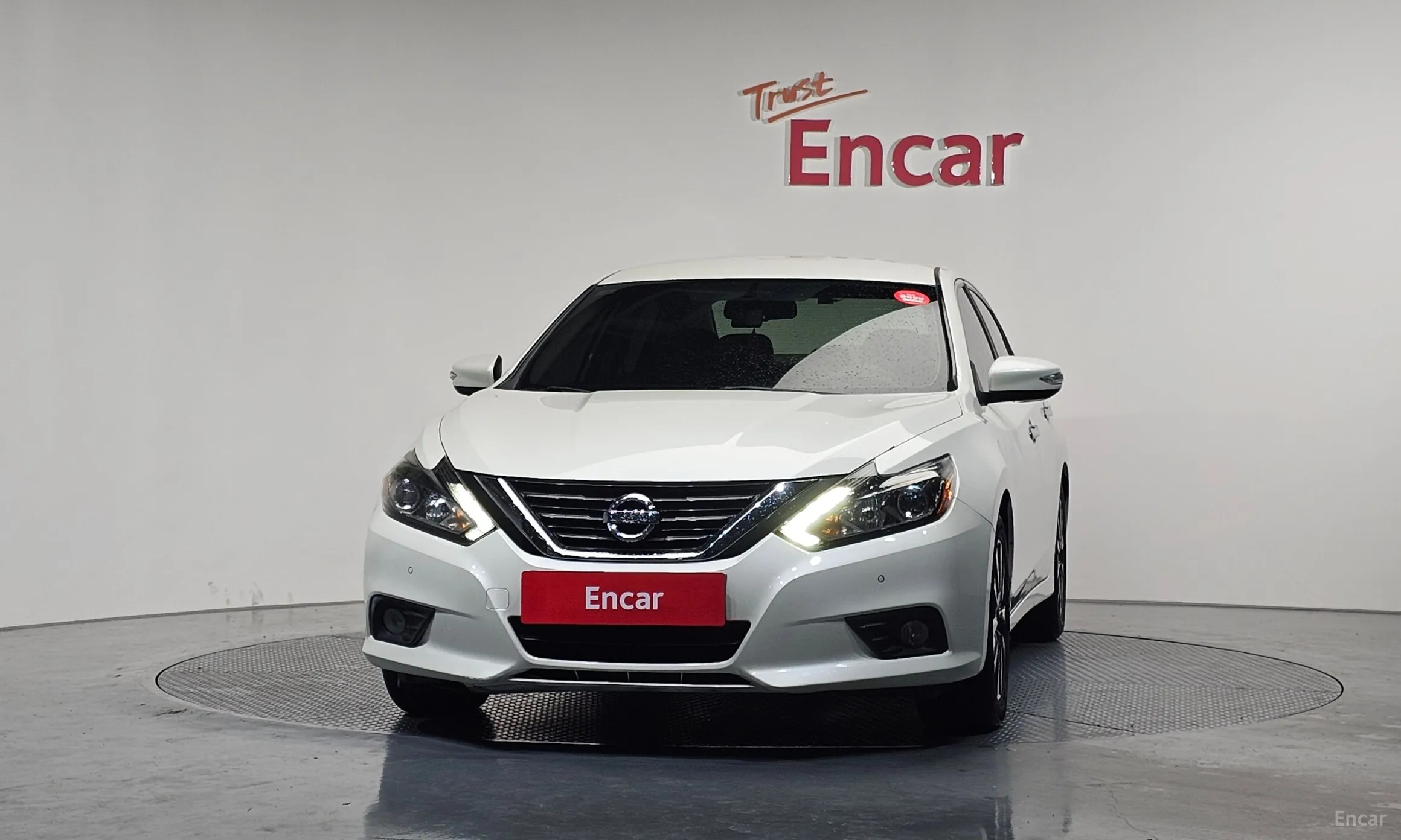 Nissan Altima превью 3