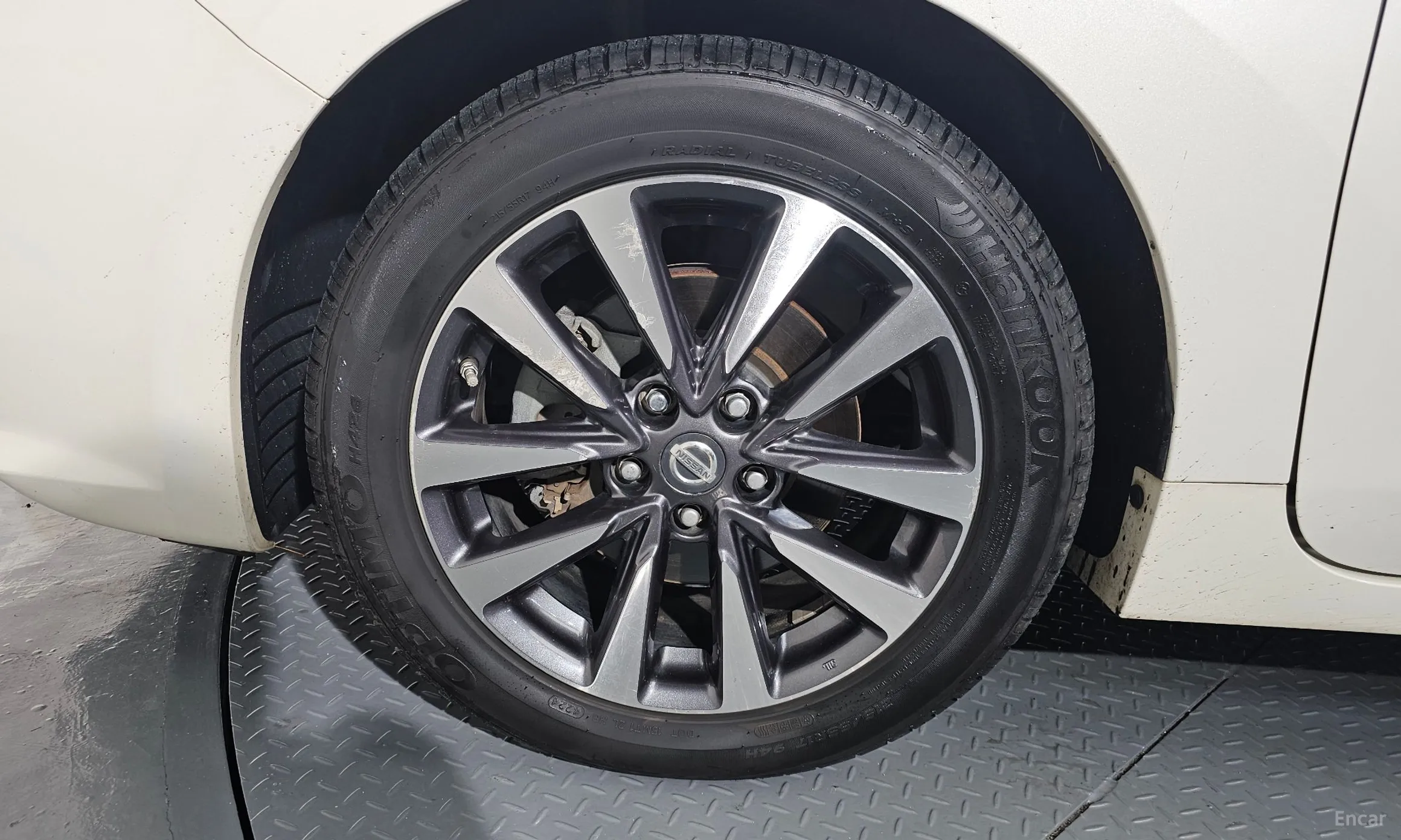 Nissan Altima превью 5