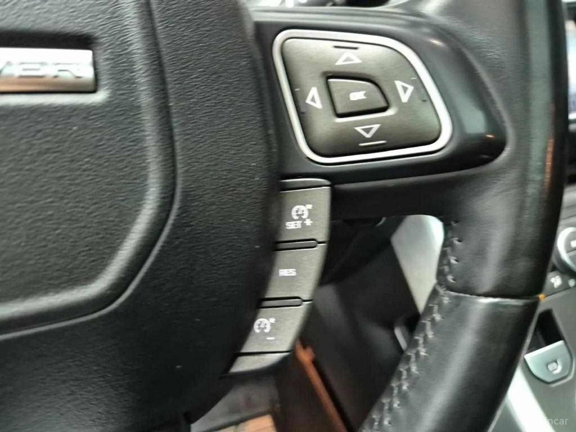 Land Rover Range Rover Evoque превью 16