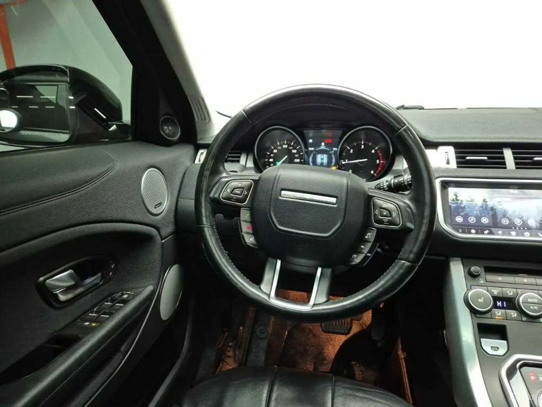 Land Rover Range Rover Evoque превью 9