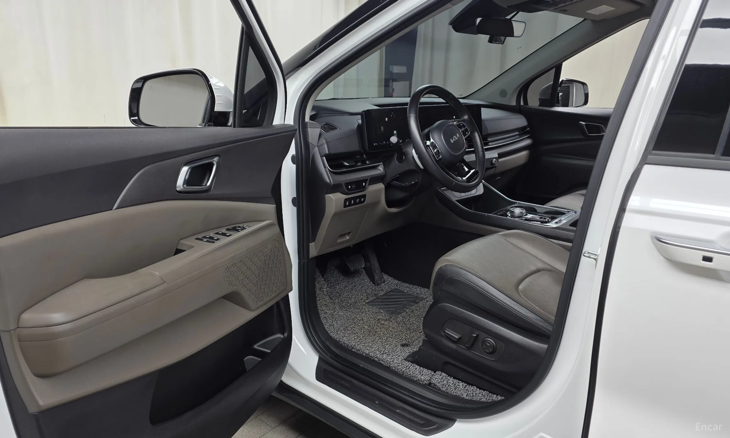 Kia Carnival 4th Generation превью 10