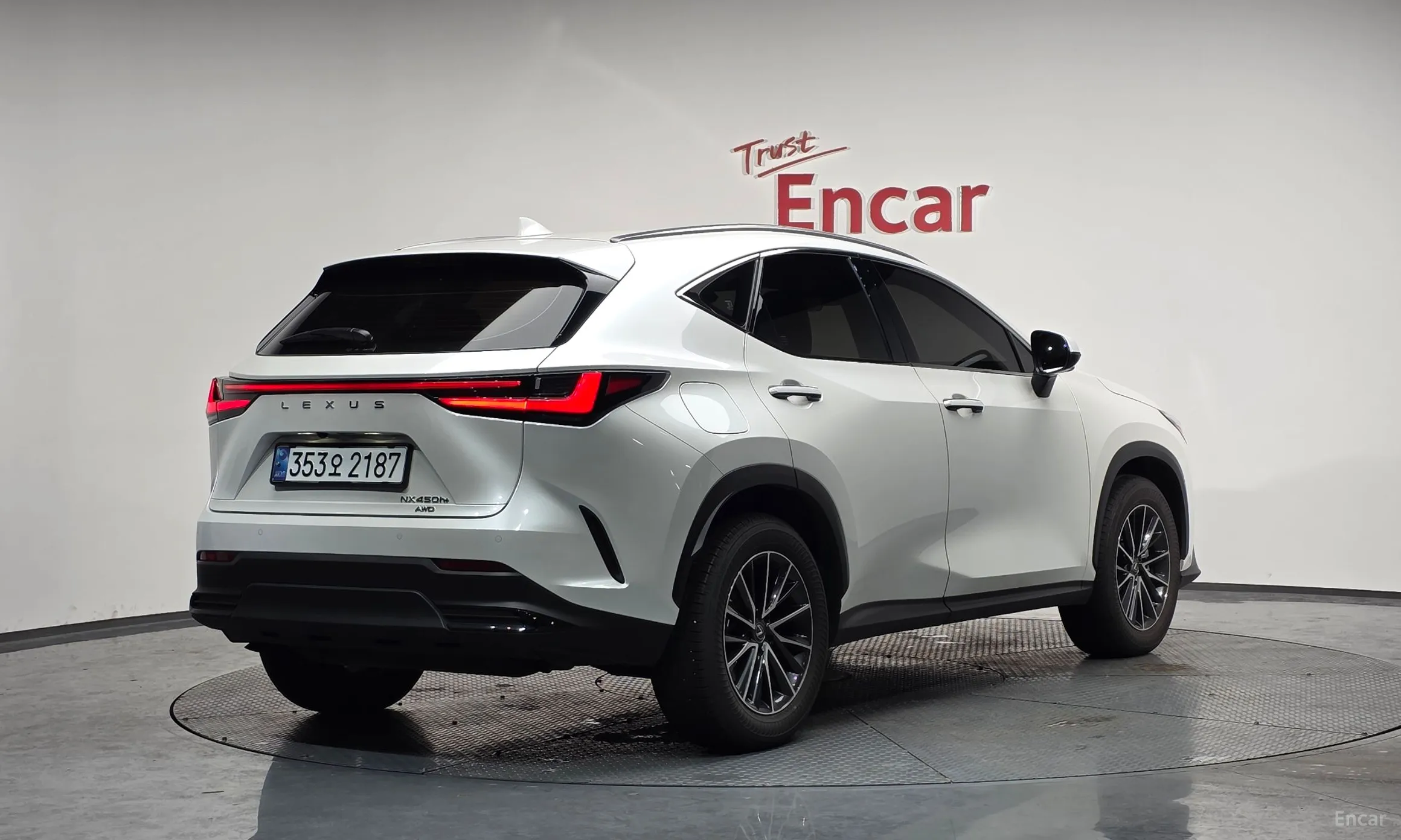 Lexus NX450h + 2nd Gen