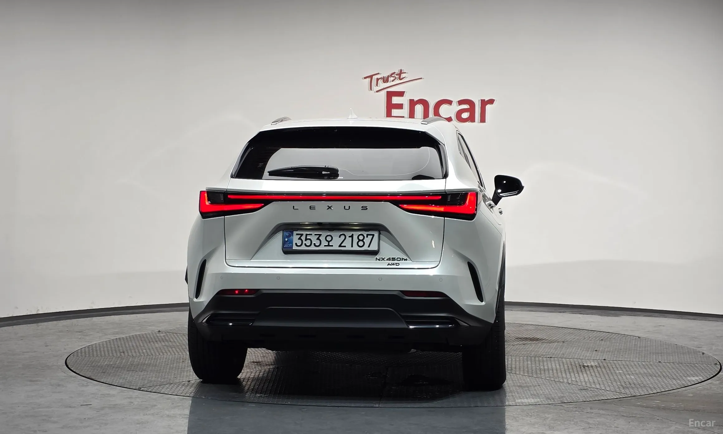 Lexus NX450h + 2nd Gen превью 4