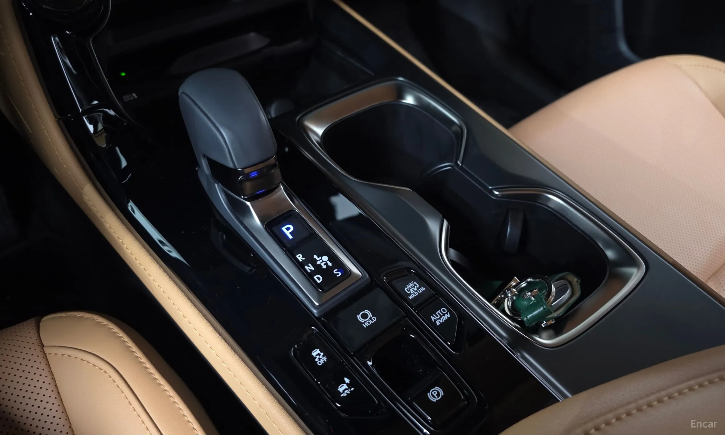 Lexus NX450h + 2nd Gen превью 9