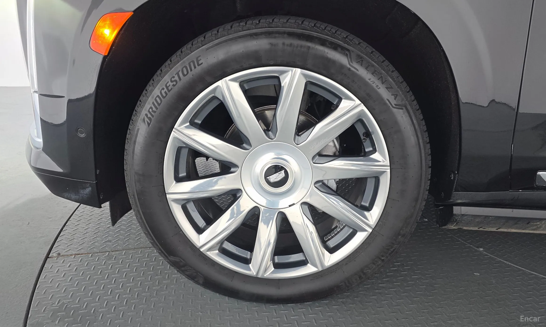 Cadillac Escalade 5th Generation превью 5