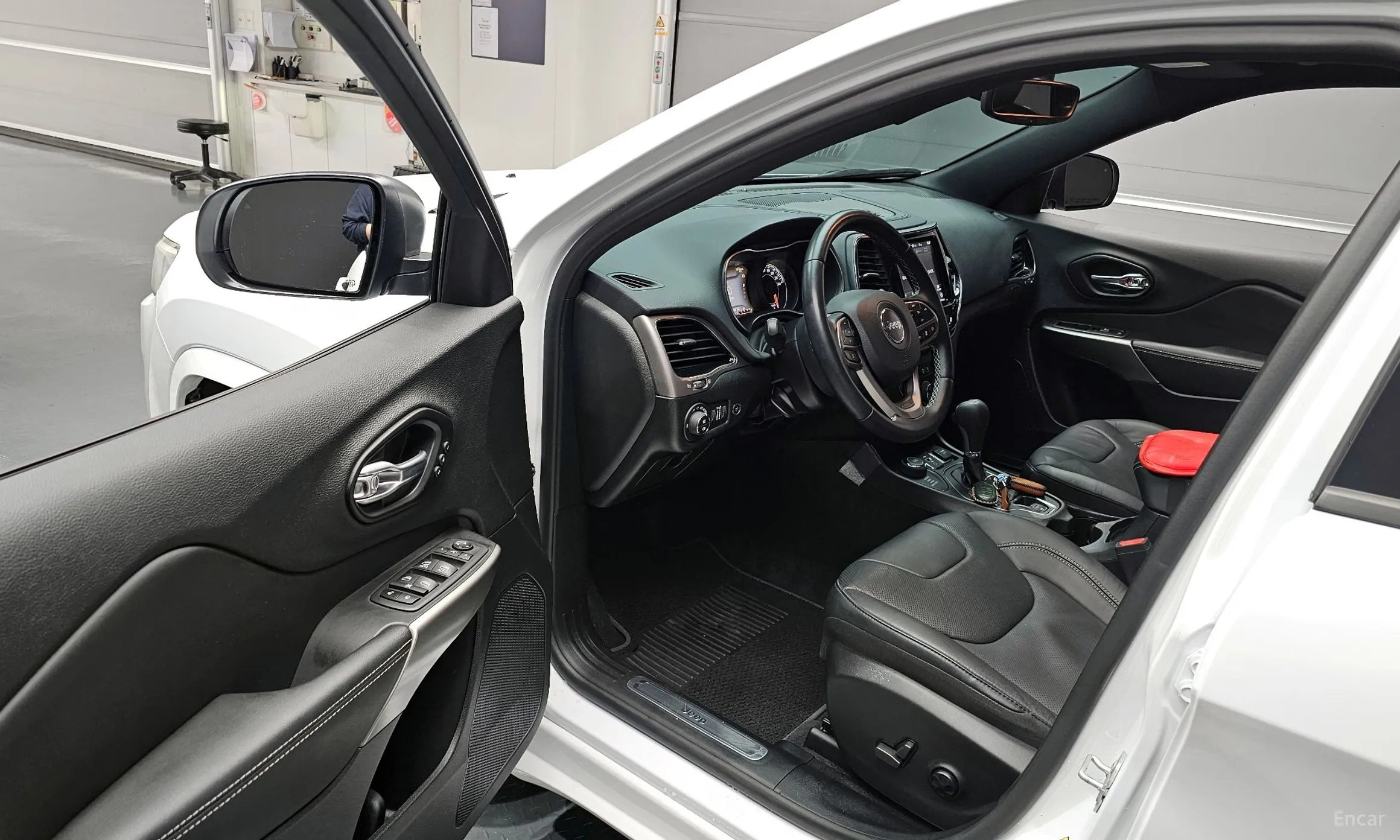 Jeep Cherokee (KL) превью 10