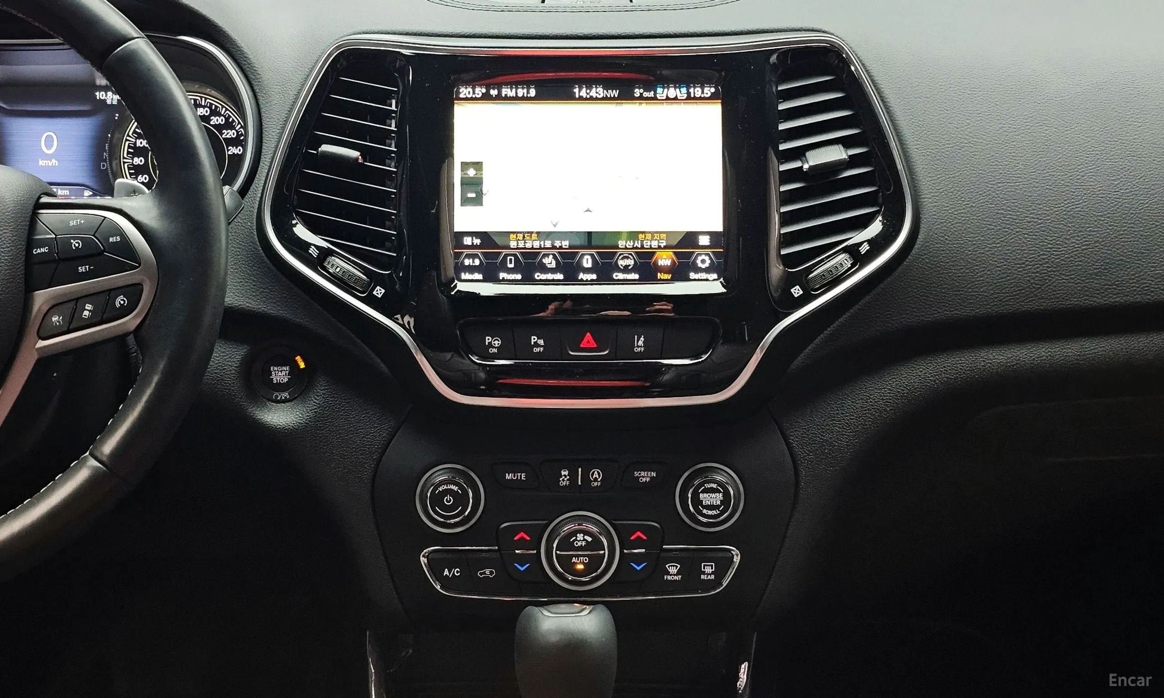 Jeep Cherokee (KL) превью 19