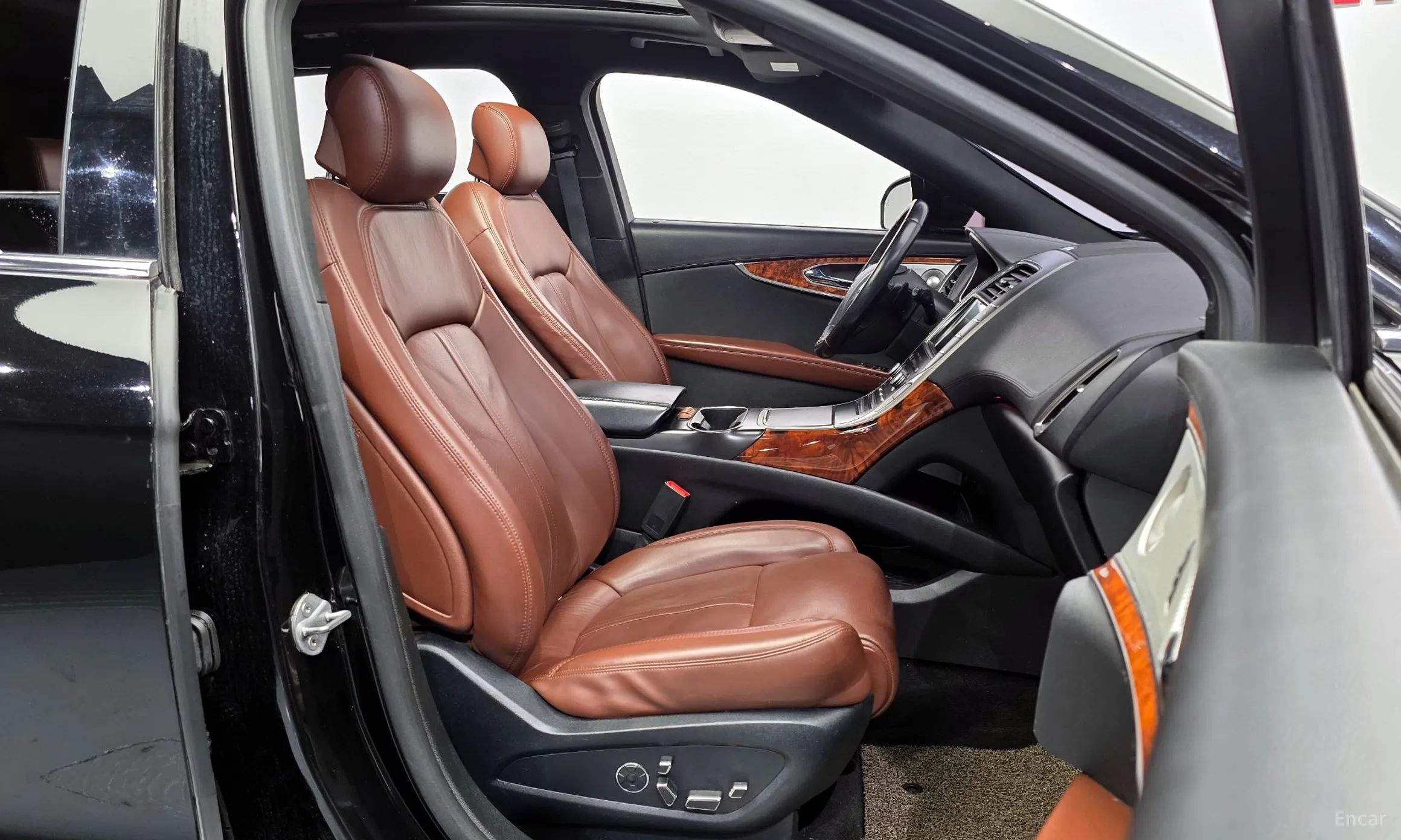 Lincoln MKX 2nd Generation превью 11